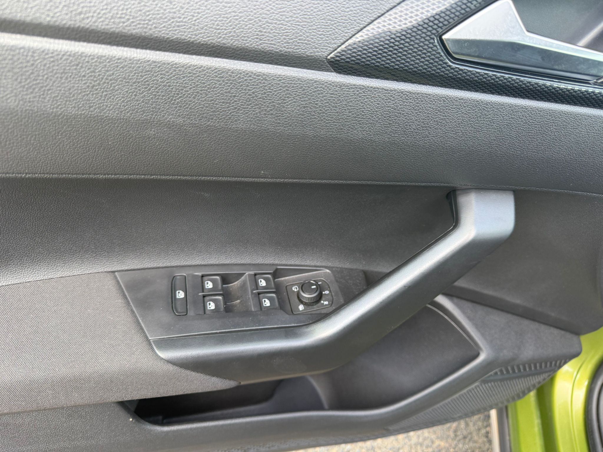 Achat VOLKSWAGEN TAIGO LIFE 1.0 TSI 115 BVM6 LIFE 25/02/2025 en France pour importation en Algérie (Occasion). Spécialiste Export -3 ans, CCR, Mujahid chez DJ CAR. Réf 8buc0yuu