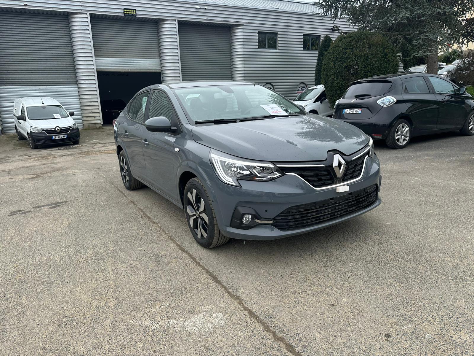 Achat RENAULT TALIANT ZEN 1.0 TCE 100 CH BVA 2026 en France pour importation en Algérie (Neuf). Spécialiste Export -3 ans, CCR, Mujahid chez DJ CAR. Réf 2442tf67