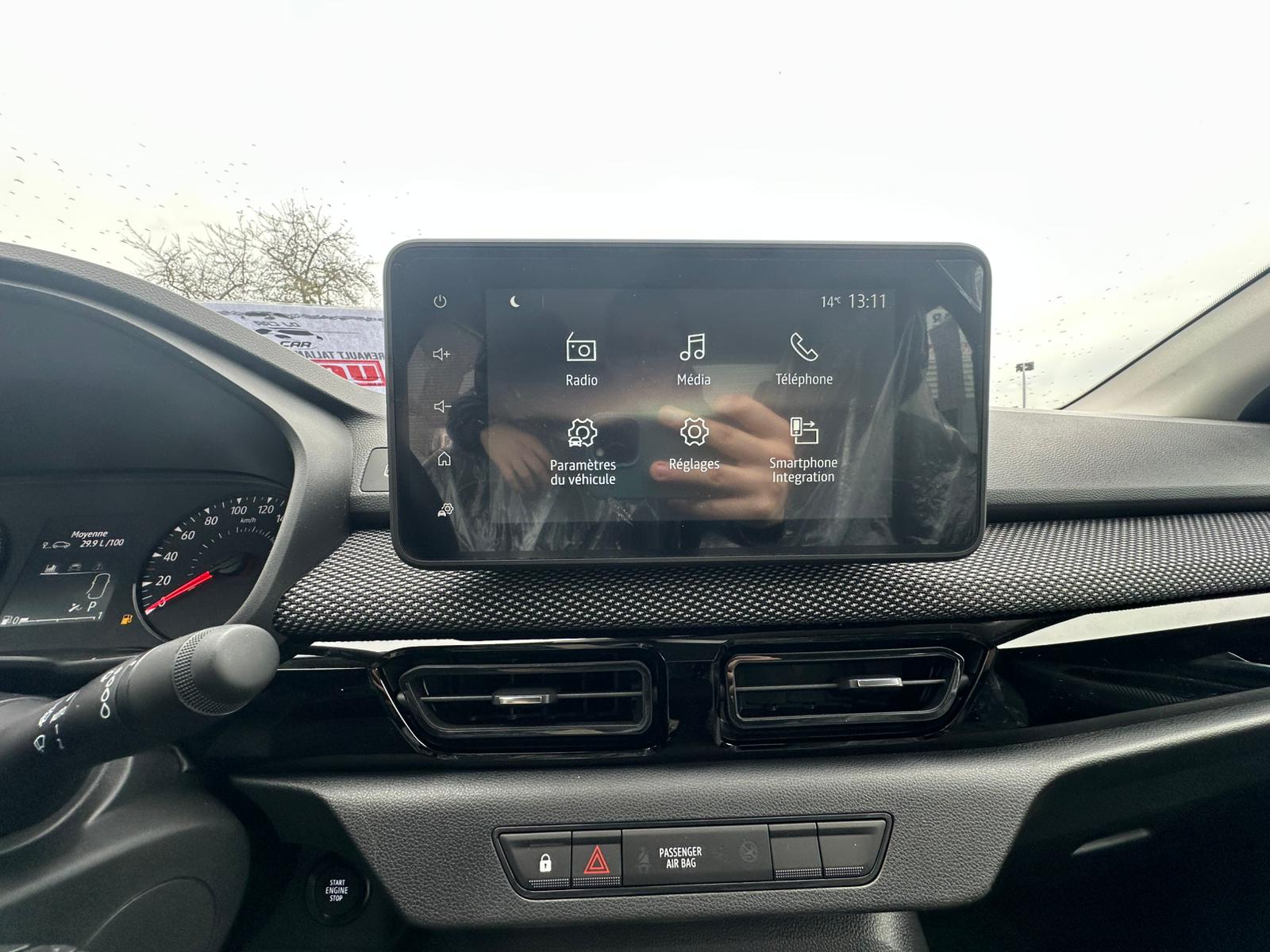 Achat RENAULT TALIANT ZEN 1.0 TCE 100 CH BVA 2026 en France pour importation en Algérie (Neuf). Spécialiste Export -3 ans, CCR, Mujahid chez DJ CAR. Réf 2442tf67