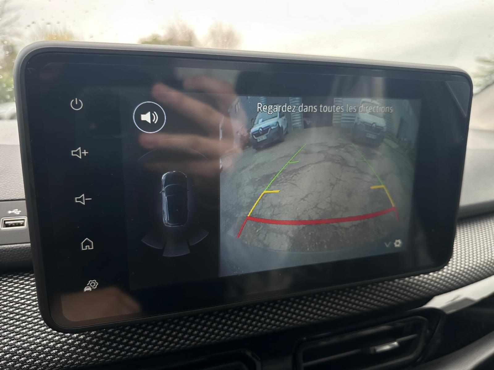 Achat RENAULT TALIANT ZEN 1.0 TCE 100 CH BVA 2026 en France pour importation en Algérie (Neuf). Spécialiste Export -3 ans, CCR, Mujahid chez DJ CAR. Réf 2442tf67