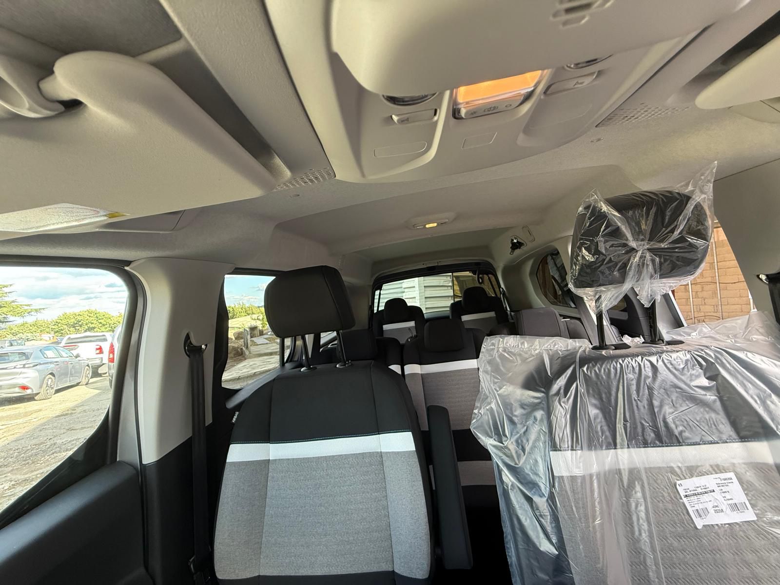 Achat CITROEN BERLINGO PLUS 7 PLACES NEW 1.6 HDI 92 CH 2026 en France pour importation en Algérie (Neuf). Spécialiste Export -3 ans, CCR, Mujahid chez DJ CAR. Réf 455qr5me