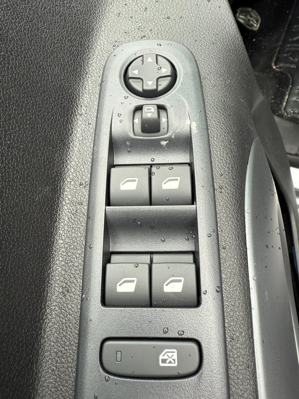 Achat CITROEN BERLINGO XTR NEW SHINE 1.6 HDI 92 CH 5P 2026 en France pour importation en Algérie (Neuf). Spécialiste Export -3 ans, CCR, Mujahid chez DJ CAR. Réf cexq3c