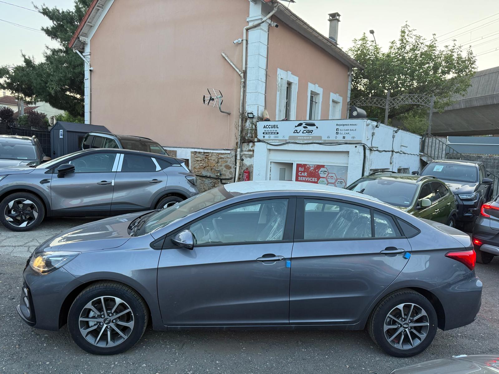 Achat CHERY ARRIZO 5 1.5L L4 113 CH FULL OPTION 2026 en France pour importation en Algérie (Neuf). Spécialiste Export -3 ans, CCR, Mujahid chez DJ CAR. Réf NC ARRIZO