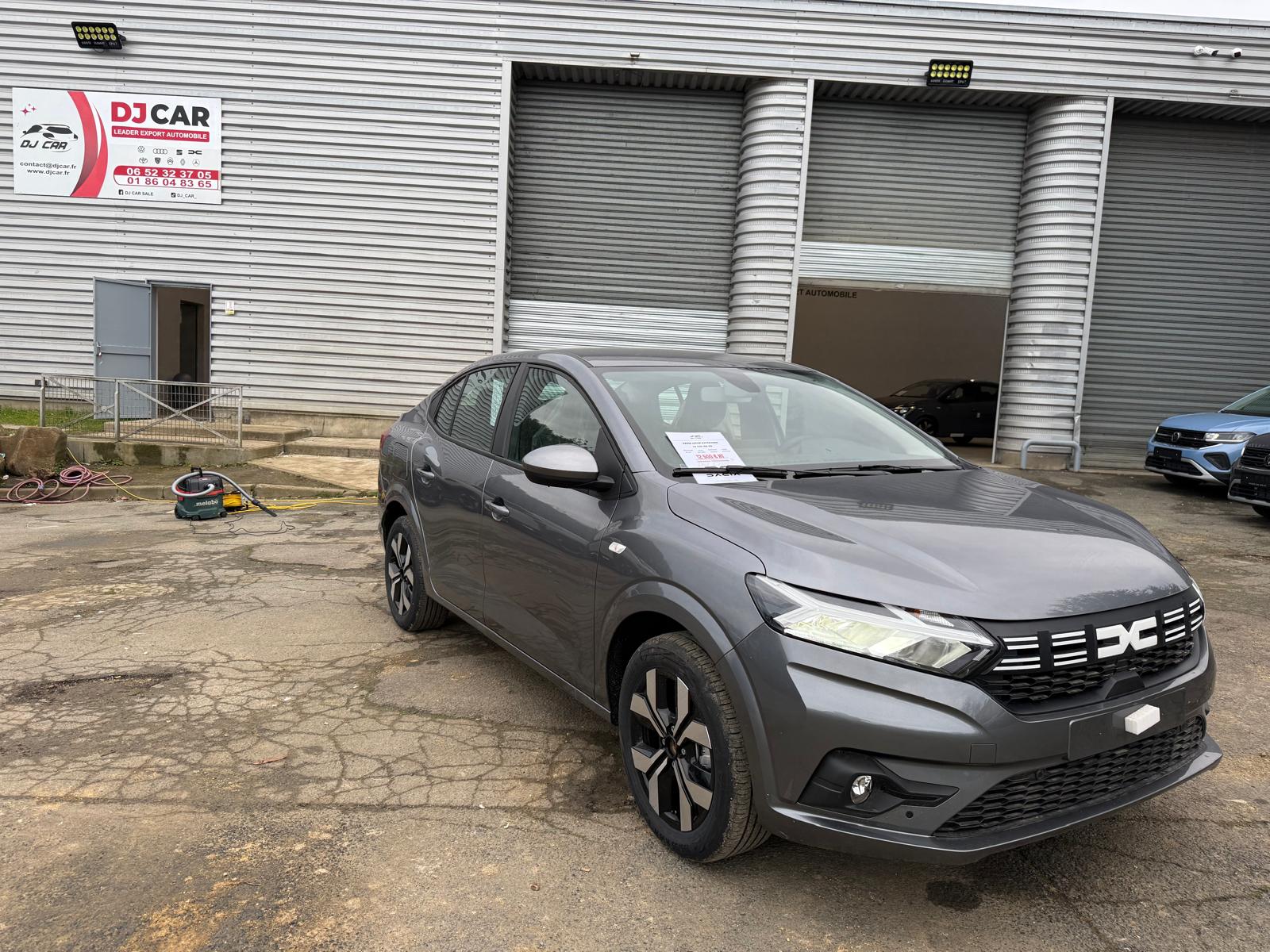 Achat DACIA LOGAN EXPRESSION 1.0 TCE 100 CH 2026 en France pour importation en Algérie (Neuf). Spécialiste Export -3 ans, CCR, Mujahid chez DJ CAR. Réf udlz7e