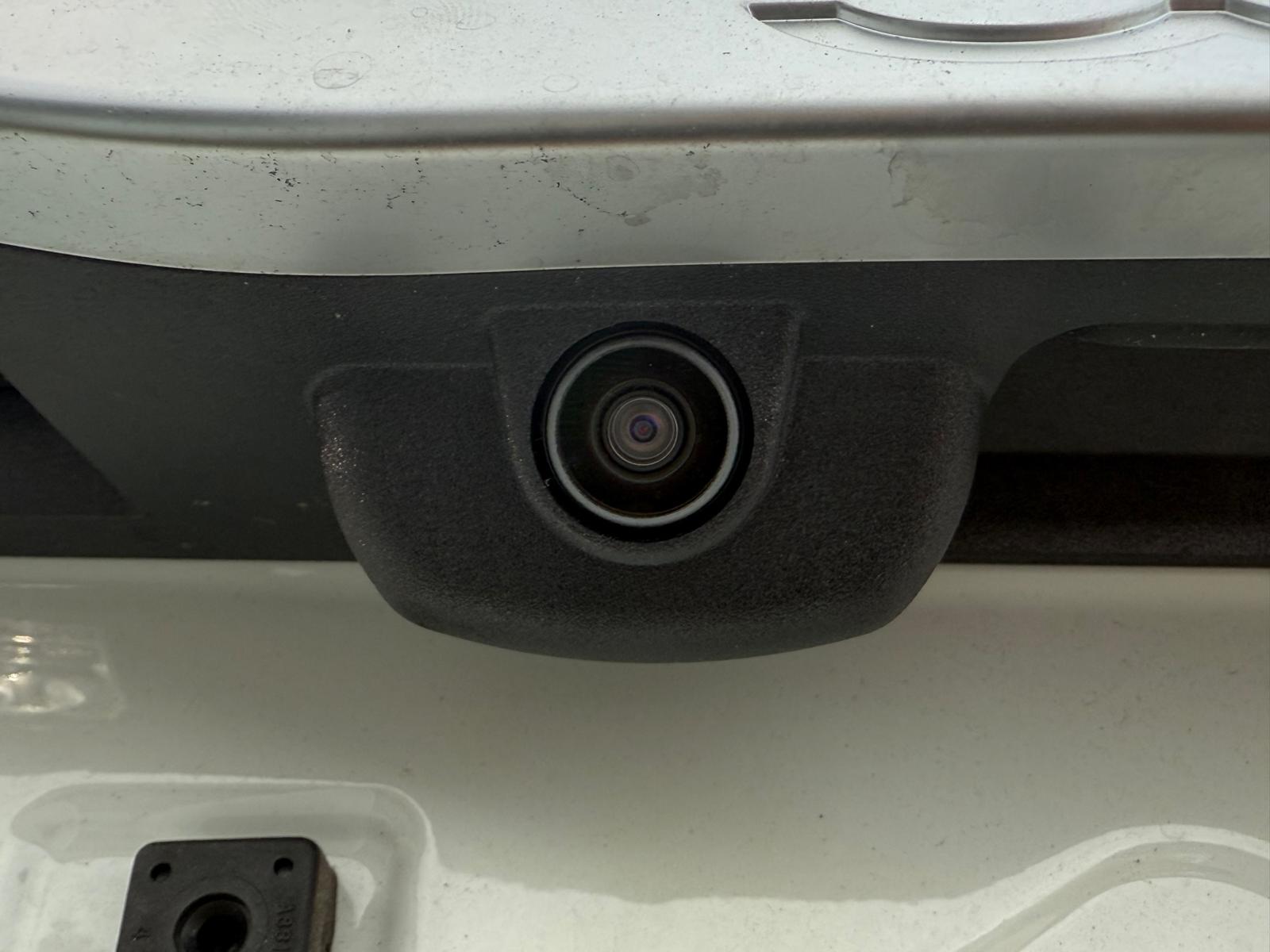 Achat PEUGEOT BOXER FOURGON L1H1 2.2L VAN 3.5T BVM6 MT 140 CH 2025 en France pour importation en Algérie (Neuf). Spécialiste Export -3 ans, CCR, Mujahid chez DJ CAR. Réf 2yy7032