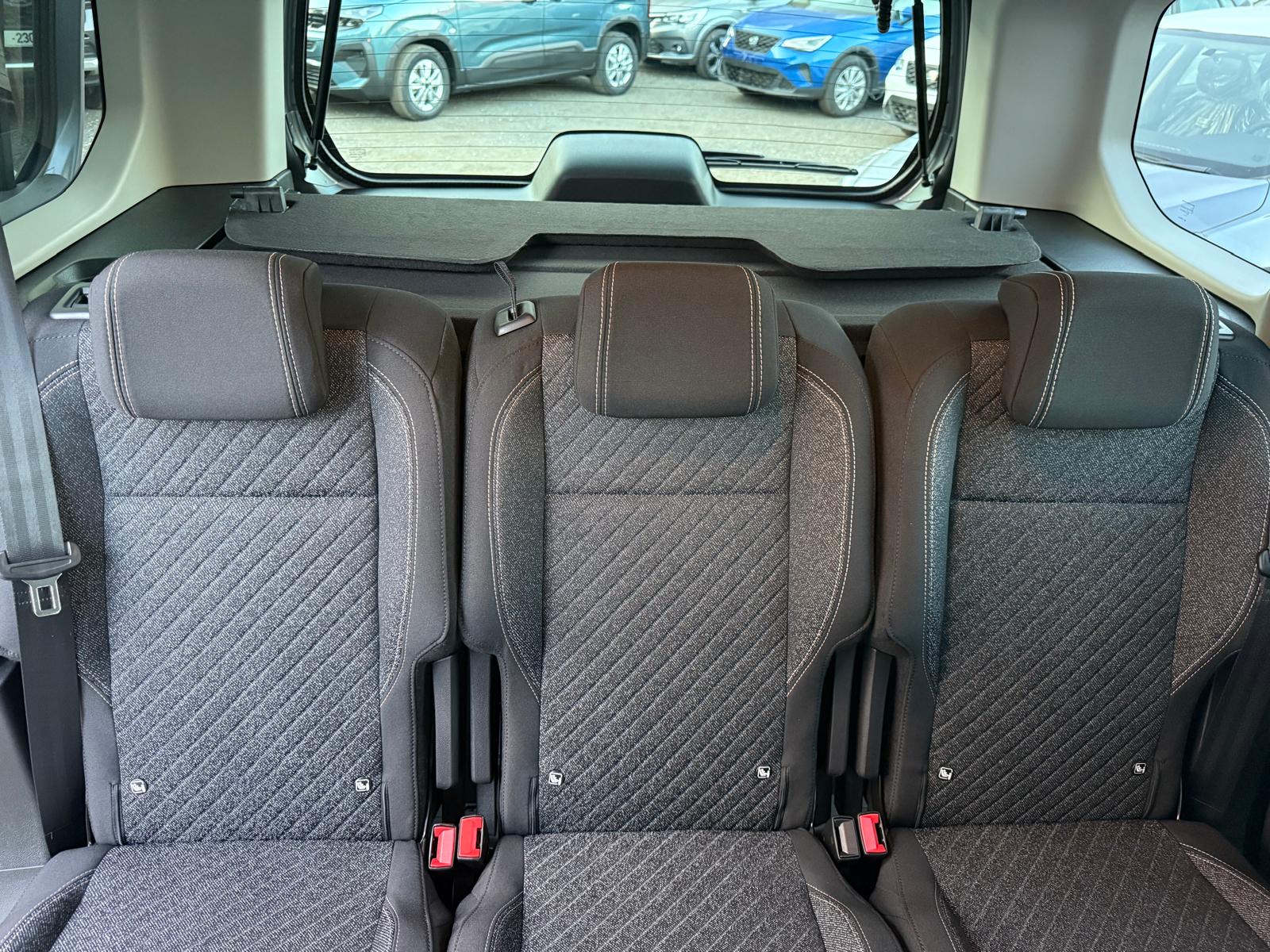 Achat PEUGEOT RIFTER GT 1.6 HDI 92 CH 2026 en France pour importation en Algérie (Neuf). Spécialiste Export -3 ans, CCR, Mujahid chez DJ CAR. Réf 352hcbo