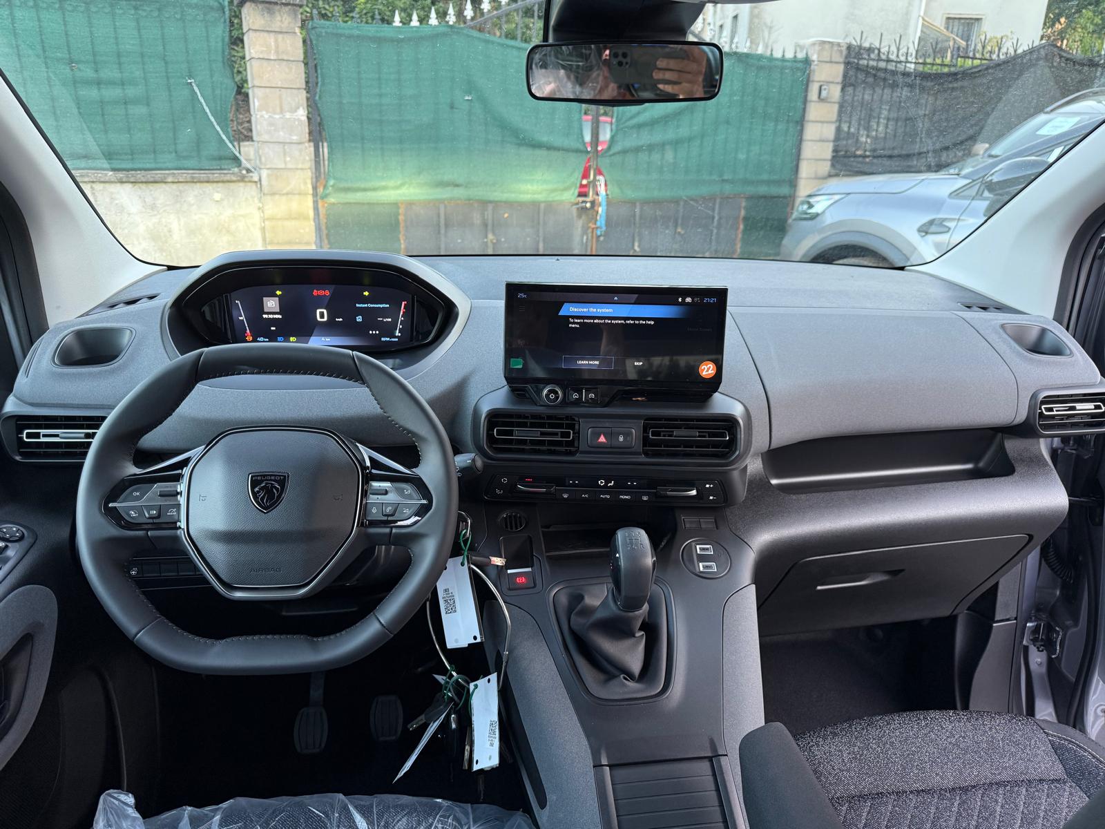 Achat PEUGEOT RIFTER GT 1.6 HDI 92 CH 2026 en France pour importation en Algérie (Neuf). Spécialiste Export -3 ans, CCR, Mujahid chez DJ CAR. Réf 352hcbo