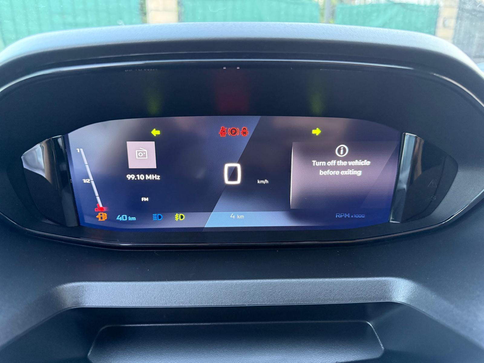 Achat PEUGEOT RIFTER GT 1.6 HDI 92 CH 2026 en France pour importation en Algérie (Neuf). Spécialiste Export -3 ans, CCR, Mujahid chez DJ CAR. Réf 352hcbo