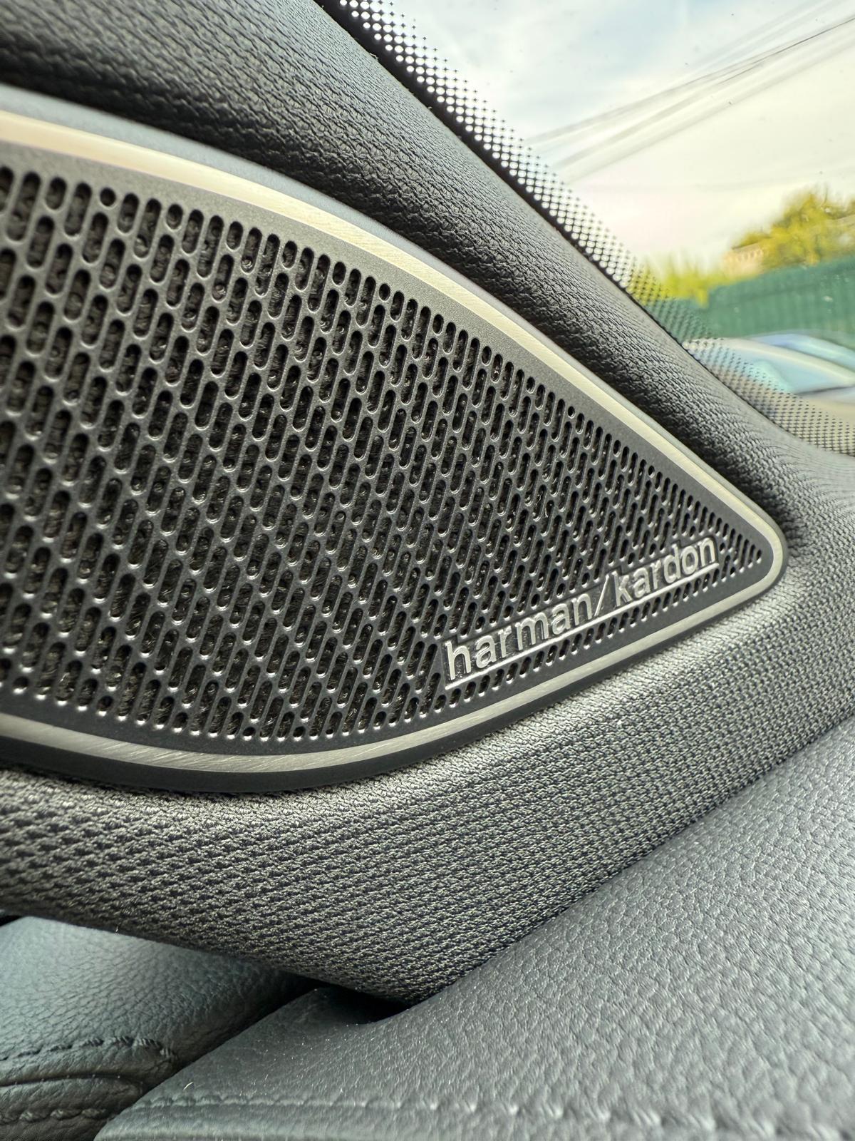 Achat VOLKSWAGEN TIGUAN R-LINE FULL 2.0 TDI 193 CH 4MOTION ALCANTARA 2026 en France pour importation en Algérie (Neuf). Spécialiste Export -3 ans, CCR, Mujahid chez DJ CAR. Réf es0e4w1