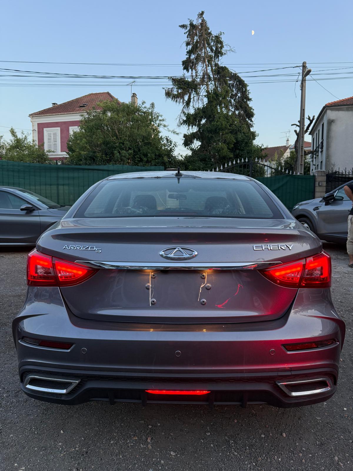 Achat CHERY ARRIZO 5 1.5L L4 113 CH FULL OPTION 2026 en France pour importation en Algérie (Neuf). Spécialiste Export -3 ans, CCR, Mujahid chez DJ CAR. Réf NC ARRIZO