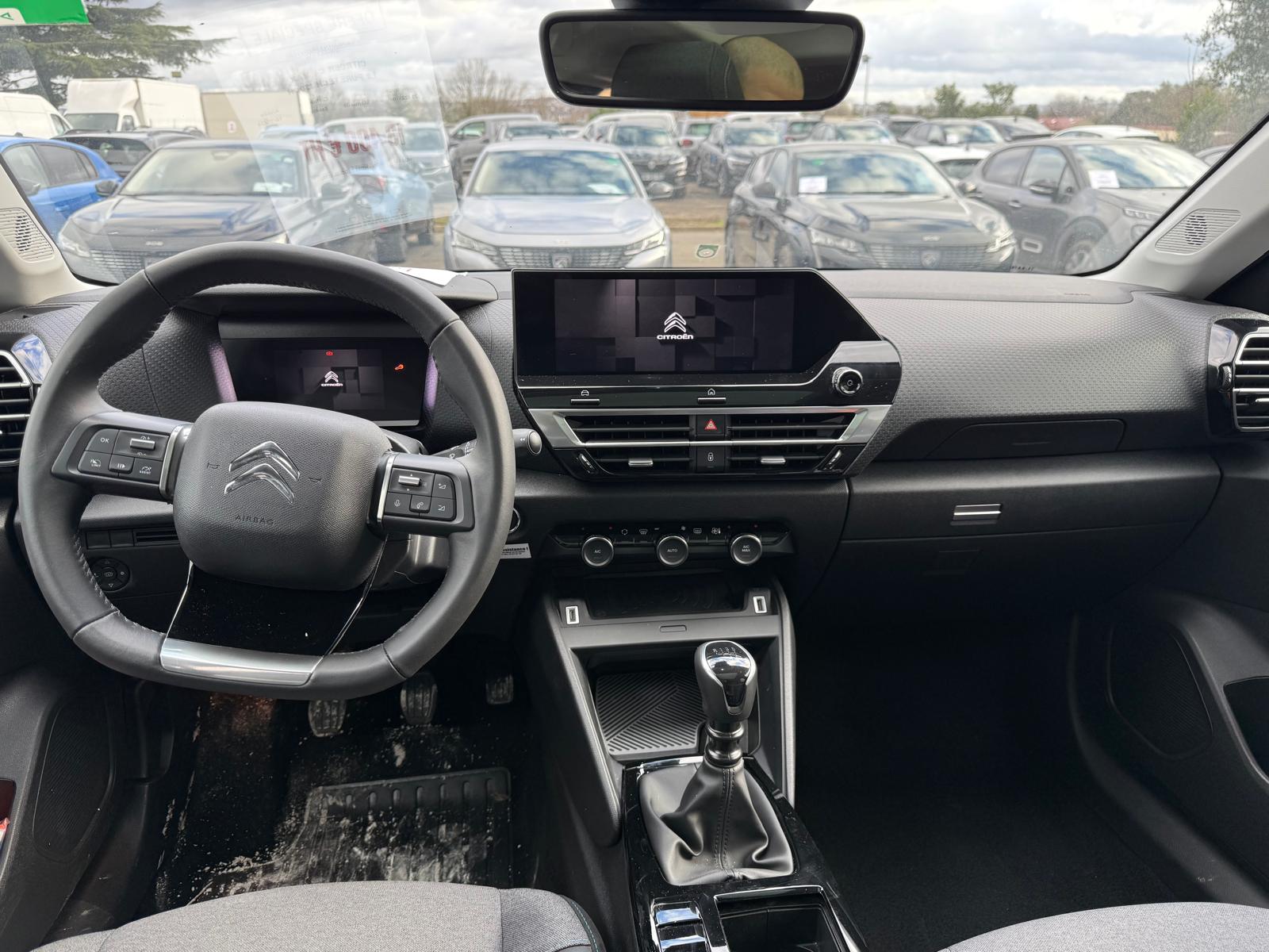 Achat CITROEN C4 1.2 PURETECH 130 CH S&S BVM6 MAX 16/05/2024 en France pour importation en Algérie (Occasion). Spécialiste Export -3 ans, CCR, Mujahid chez DJ CAR. Réf 8djlvkhv94