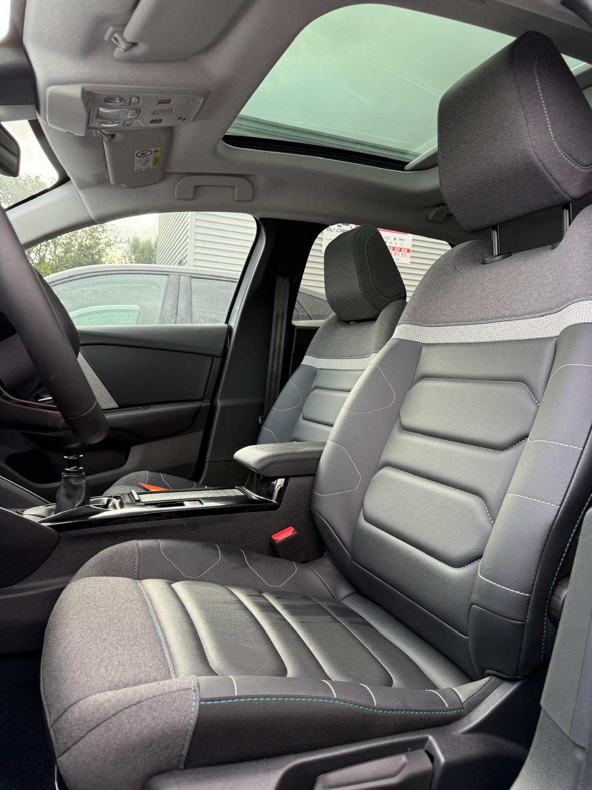 Achat CITROEN C4 1.2 PURETECH 130 CH S&S BVM6 MAX 16/05/2024 en France pour importation en Algérie (Occasion). Spécialiste Export -3 ans, CCR, Mujahid chez DJ CAR. Réf 8djlvkhv94