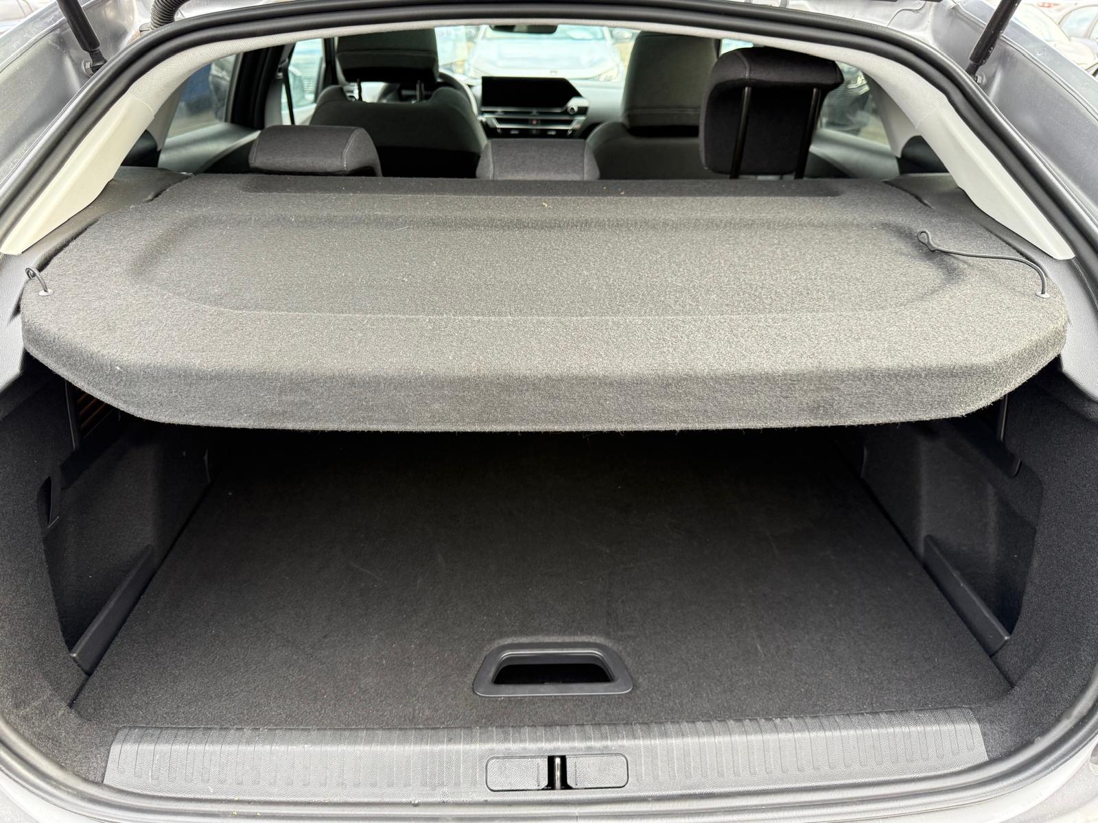 Achat CITROEN C4 1.2 PURETECH 130 CH S&S BVM6 MAX 16/05/2024 en France pour importation en Algérie (Occasion). Spécialiste Export -3 ans, CCR, Mujahid chez DJ CAR. Réf 8djlvkhv94