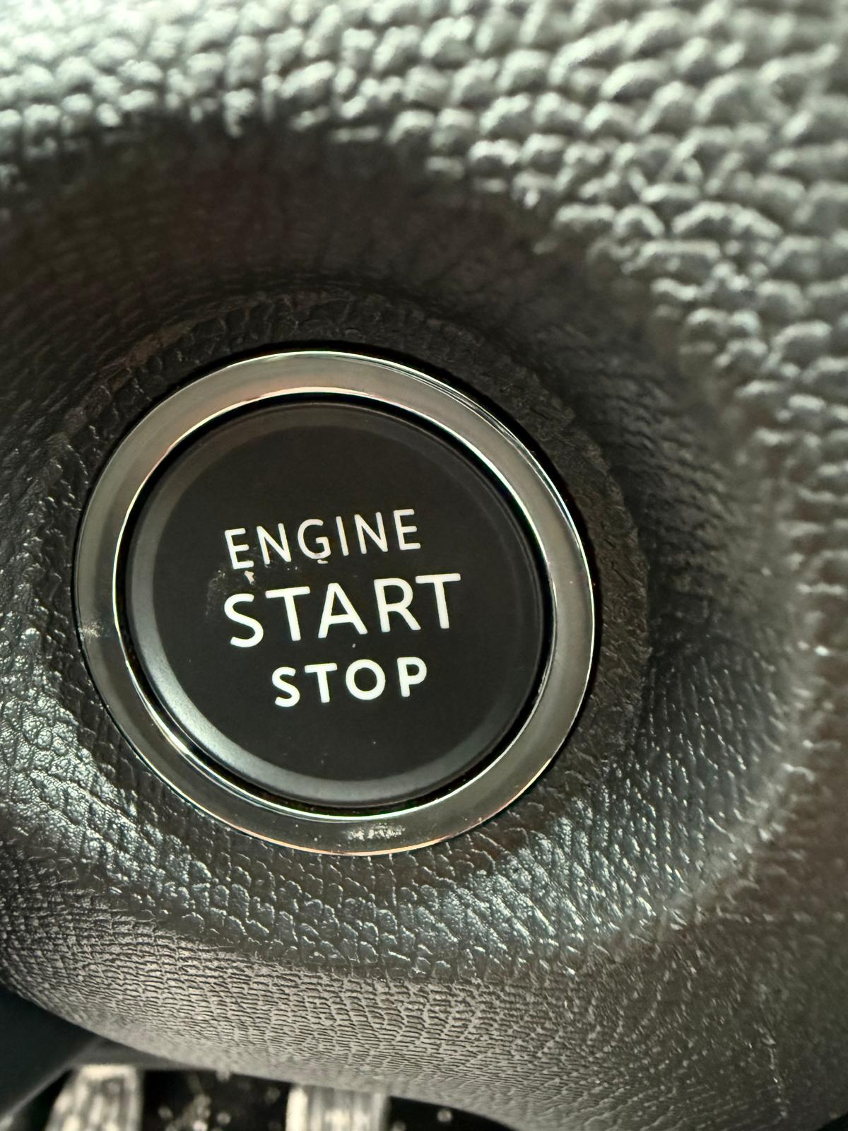 Achat CITROEN C4 1.2 PURETECH 130 CH S&S BVM6 MAX 16/05/2024 en France pour importation en Algérie (Occasion). Spécialiste Export -3 ans, CCR, Mujahid chez DJ CAR. Réf 8djlvkhv94