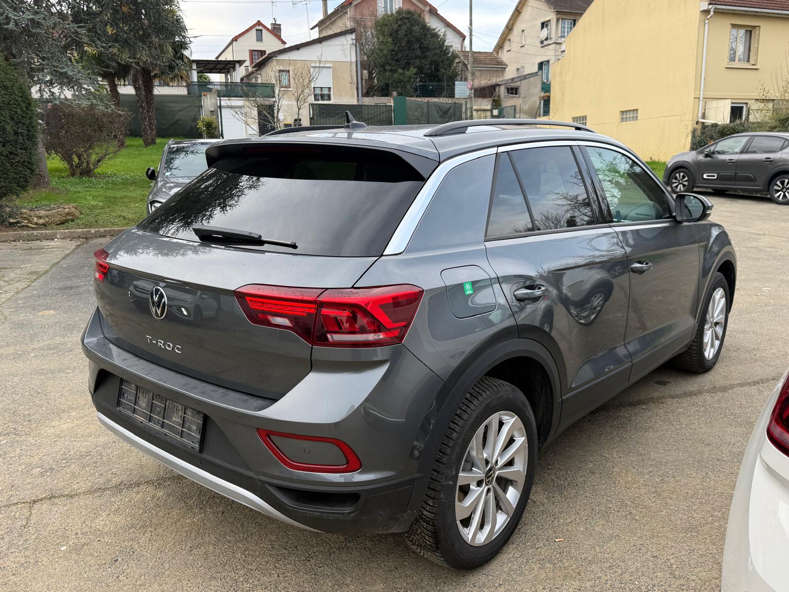 Achat VOLKSWAGEN T-ROC – LIFE 1.5 TSI 150CH DSG7 – 5P 20/11/2024 en France pour importation en Algérie (Occasion). Spécialiste Export -3 ans, CCR, Mujahid chez DJ CAR. Réf bguqgvky