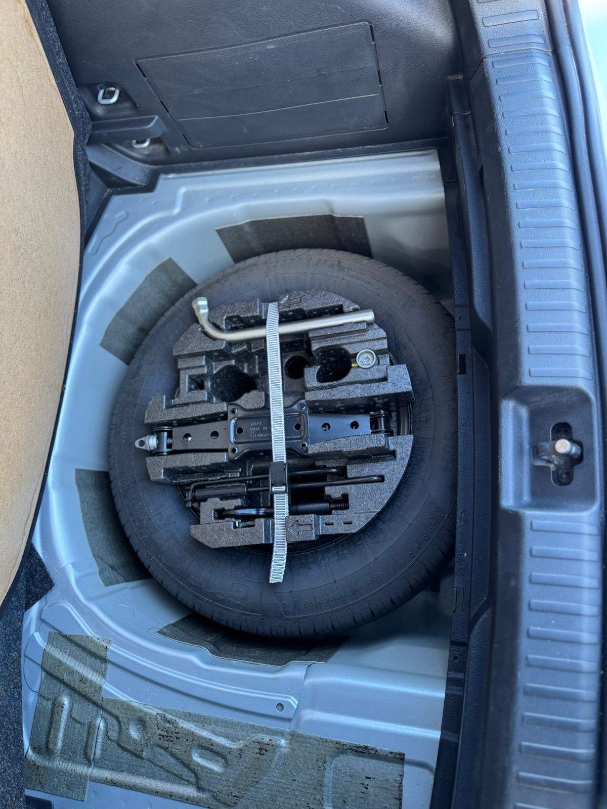 Achat SKODA FABIA 1.0 TSI EVO 95 CV 130 EDITION 06/03/2025 en France pour importation en Algérie (Occasion). Spécialiste Export -3 ans, CCR, Mujahid chez DJ CAR. Réf 18eqkd3b