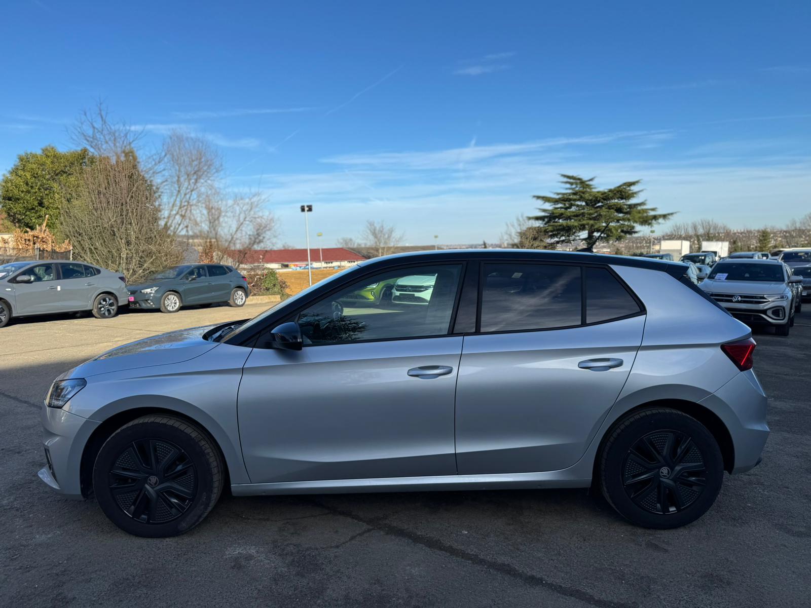 Achat SKODA FABIA 1.0 TSI EVO 95 CV 130 EDITION 06/03/2025 en France pour importation en Algérie (Occasion). Spécialiste Export -3 ans, CCR, Mujahid chez DJ CAR. Réf 18eqkd3b