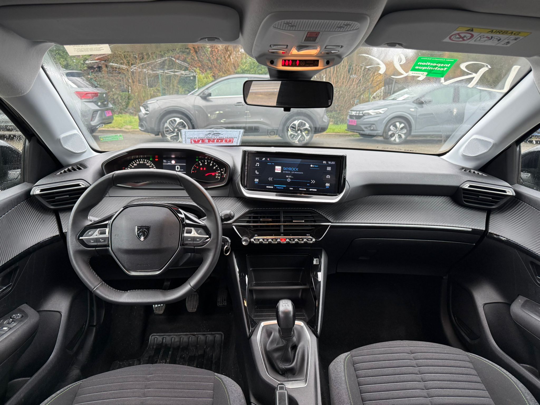 Achat PEUGEOT 208 1.2 PureTech 75 S&S BVM5 Active – 5P 31/10/2024 en France pour importation en Algérie (Occasion). Spécialiste Export -3 ans, CCR, Mujahid chez DJ CAR. Réf wlm8cw9io