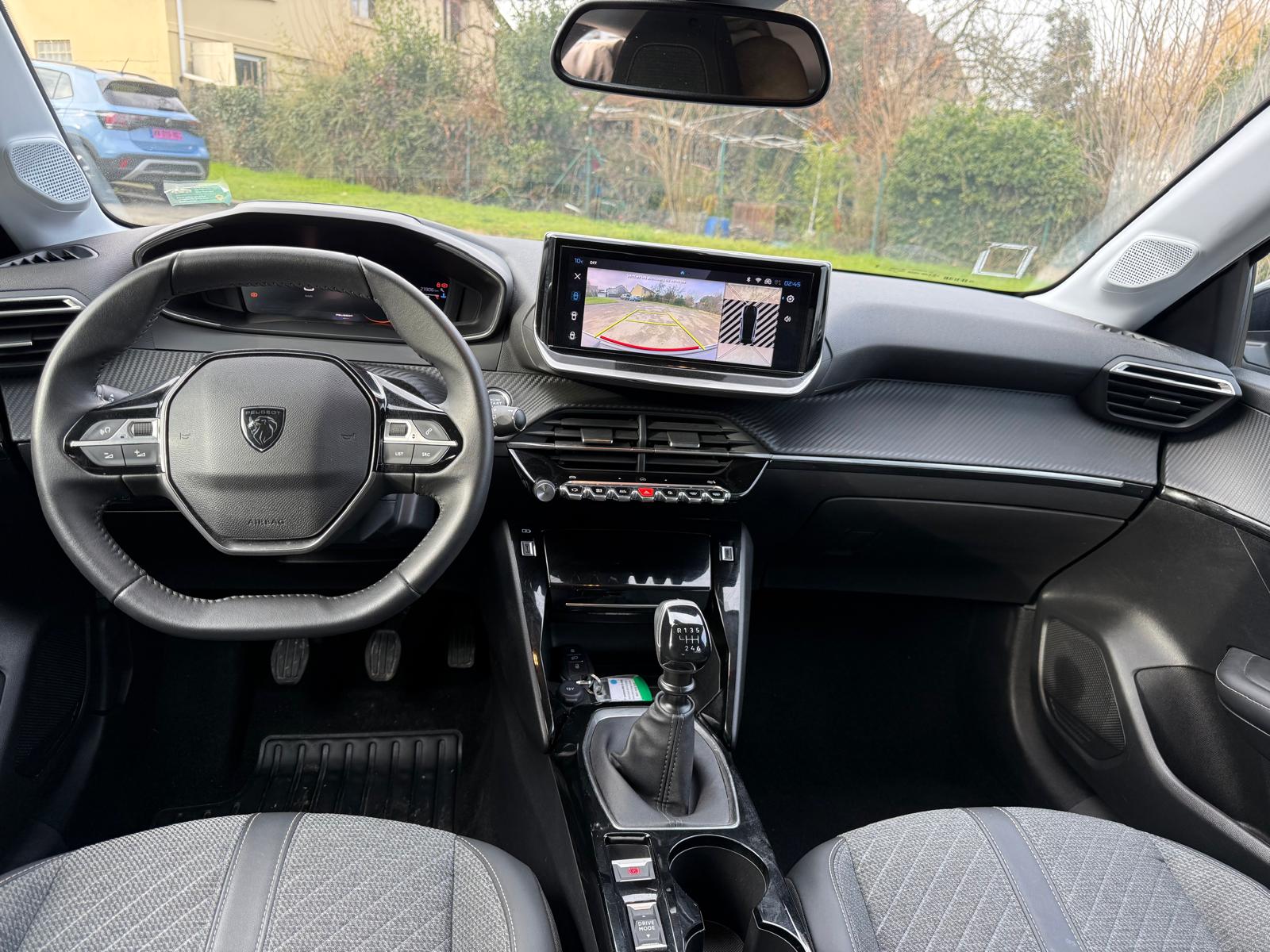 Achat PEUGEOT 208 1.2 PureTech 100 S&S BVM6 Allure – 5P 08/03/2024 en France pour importation en Algérie (Occasion). Spécialiste Export -3 ans, CCR, Mujahid chez DJ CAR. Réf 6we4719k