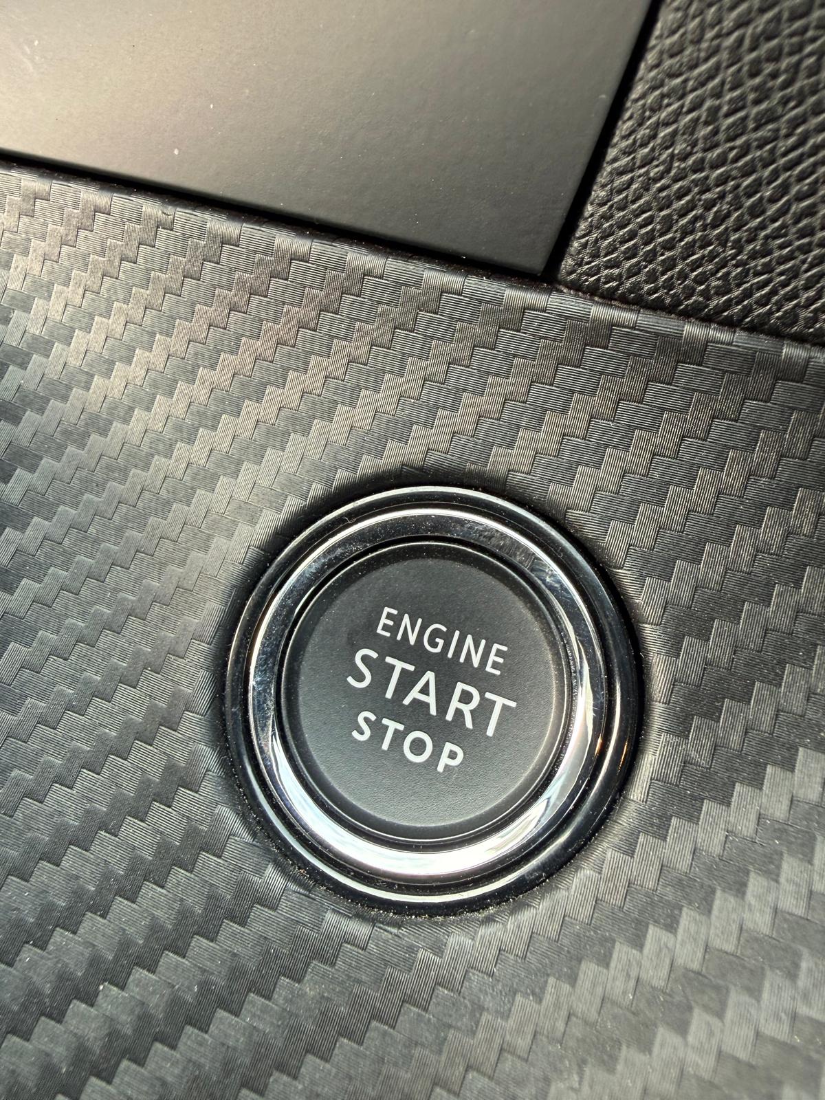 Achat PEUGEOT 208 1.2 PureTech 100 S&S BVM6 Allure – 5P 08/03/2024 en France pour importation en Algérie (Occasion). Spécialiste Export -3 ans, CCR, Mujahid chez DJ CAR. Réf 6we4719k