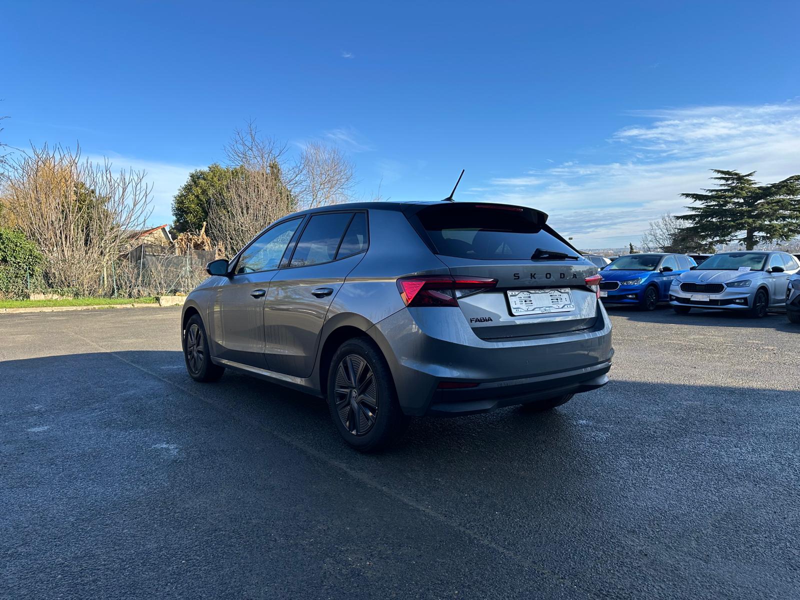 Achat SKODA FABIA 1.0 TSI EVO 95 CV 130 EDITION 28/03/2025 en France pour importation en Algérie (Occasion). Spécialiste Export -3 ans, CCR, Mujahid chez DJ CAR. Réf x3wczib