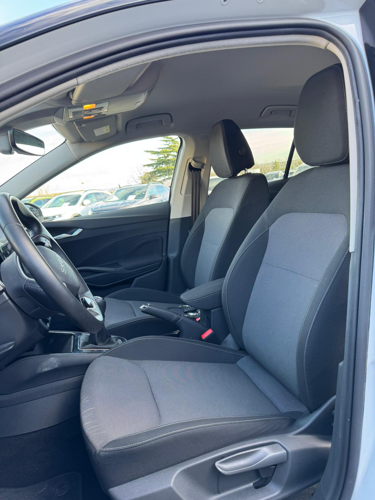 Achat SKODA FABIA 1.0 TSI EVO 95 CV 130 EDITION 28/03/2025 en France pour importation en Algérie (Occasion). Spécialiste Export -3 ans, CCR, Mujahid chez DJ CAR. Réf rm0i98