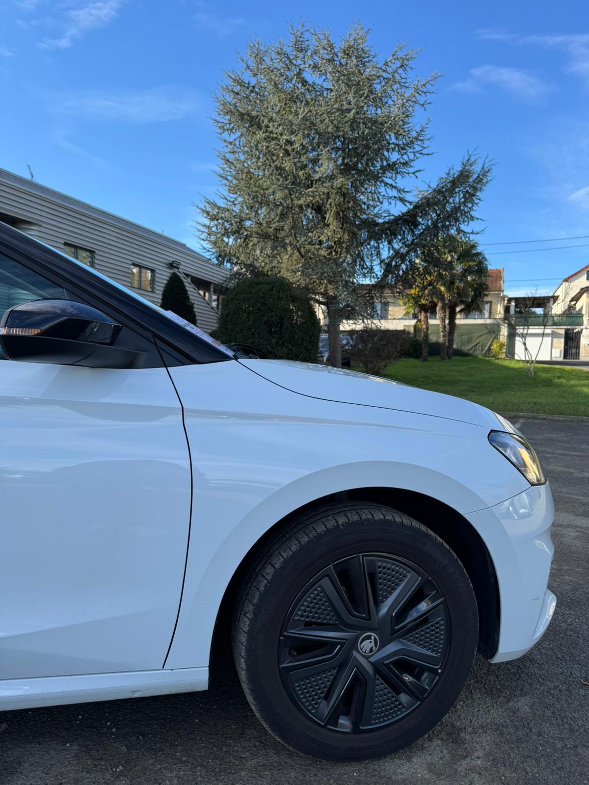 Achat SKODA FABIA 1.0 TSI EVO 95 CV 130 EDITION 28/03/2025 en France pour importation en Algérie (Occasion). Spécialiste Export -3 ans, CCR, Mujahid chez DJ CAR. Réf rm0i98