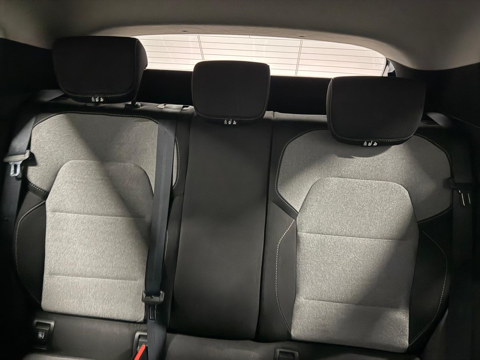 Achat RENAULT CLIO V 1.0 TCe 90 ch Phase 2 Evolution – BVM6 – 5P 16/04/2025 en France pour importation en Algérie (Occasion). Spécialiste Export -3 ans, CCR, Mujahid chez DJ CAR. Réf m9lfvdt