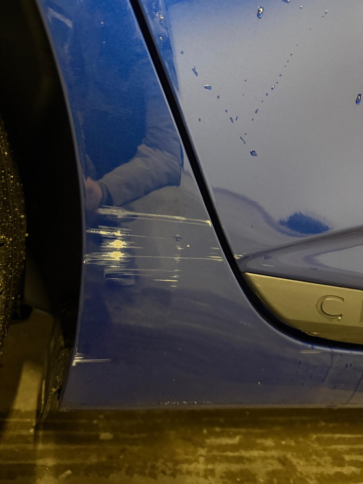 Achat RENAULT CLIO V 1.0 TCe 90 ch Phase 2 Evolution – BVM6 – 5P 16/04/2025 en France pour importation en Algérie (Occasion). Spécialiste Export -3 ans, CCR, Mujahid chez DJ CAR. Réf m9lfvdt