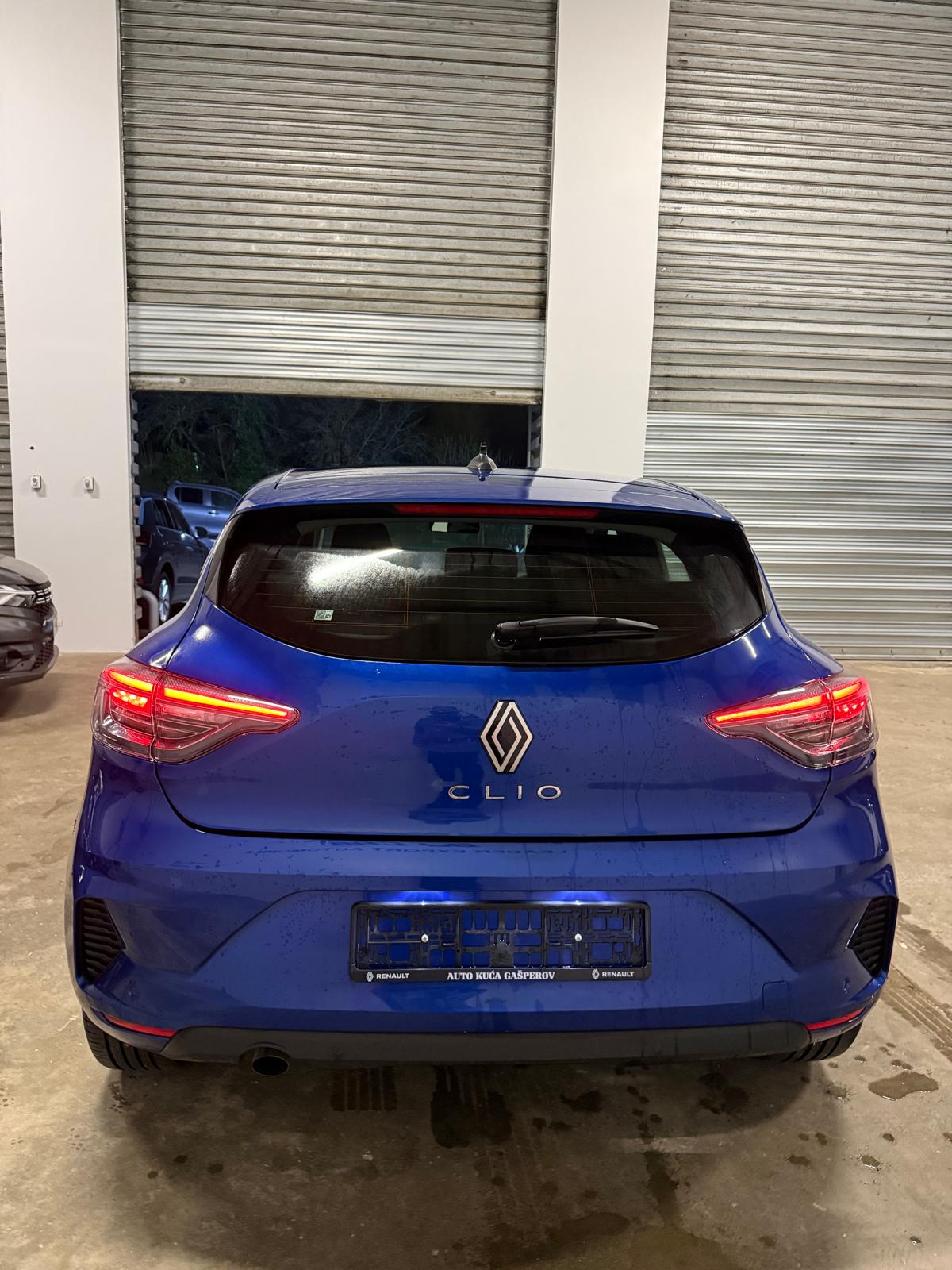 Achat RENAULT CLIO V 1.0 TCe 90 ch Phase 2 Evolution – BVM6 – 5P 16/04/2025 en France pour importation en Algérie (Occasion). Spécialiste Export -3 ans, CCR, Mujahid chez DJ CAR. Réf m9lfvdt