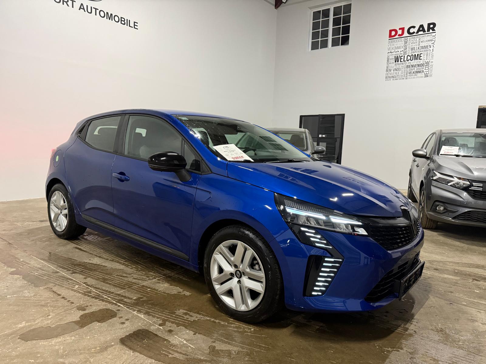 Achat RENAULT CLIO V 1.0 TCe 90 ch Phase 2 Evolution – BVM6 – 5P 16/04/2025 en France pour importation en Algérie (Occasion). Spécialiste Export -3 ans, CCR, Mujahid chez DJ CAR. Réf m9lfvdt