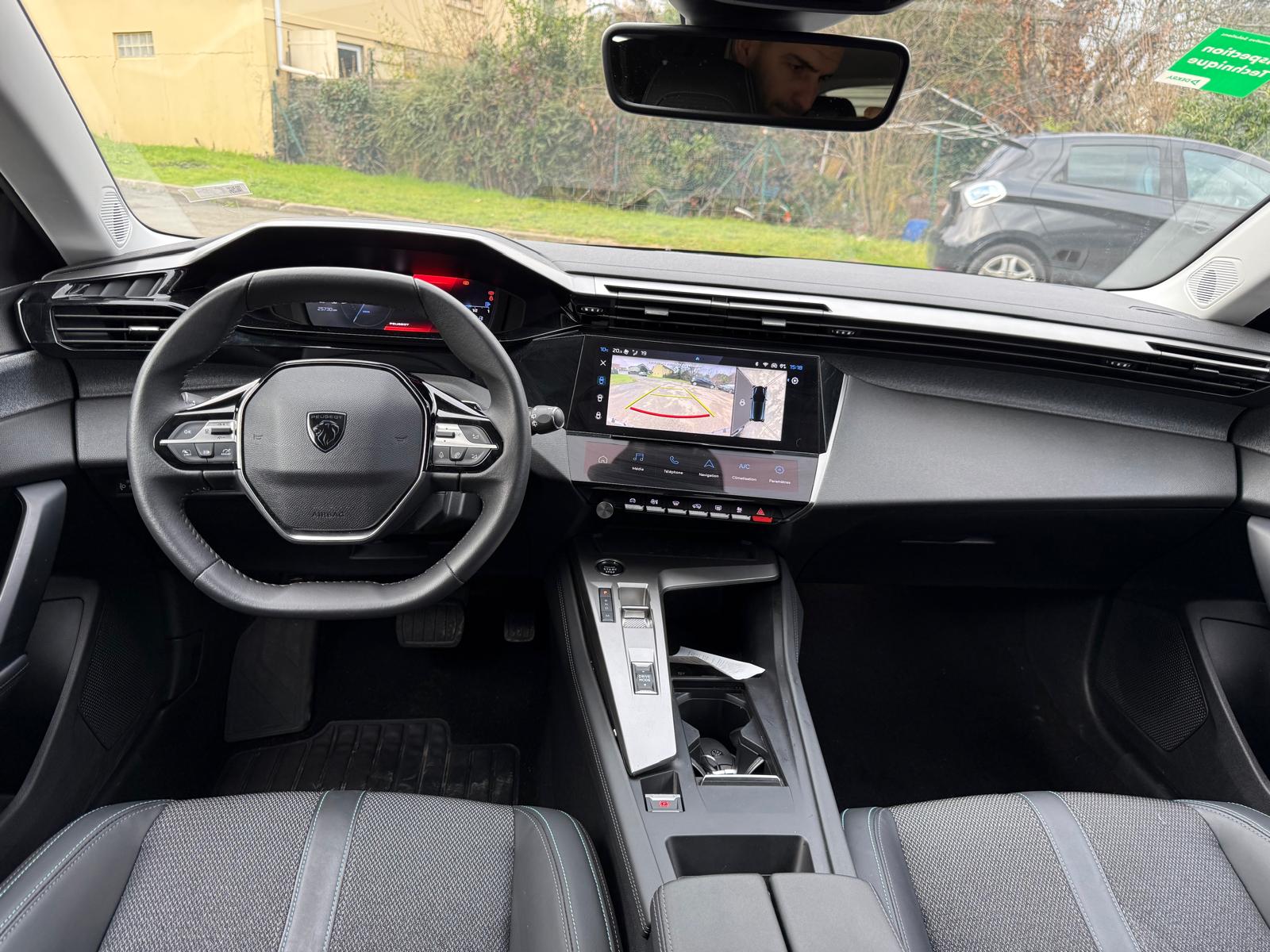 Achat PEUGEOT 308 1.2 PURETECH 130CH ALLURE EAT8 26/02/2024 en France pour importation en Algérie (Occasion). Spécialiste Export -3 ans, CCR, Mujahid chez DJ CAR. Réf 9clgisw1