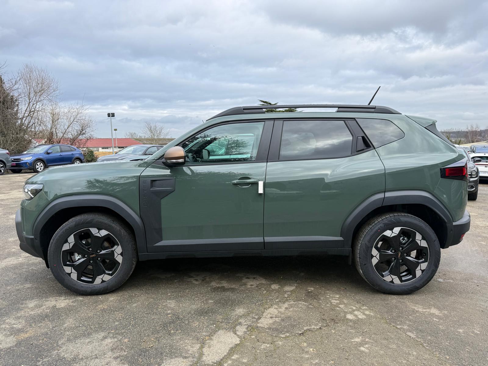 Achat DACIA DUSTER New Extreme 1.3 Tce 150 Ch BVA 2026 en France pour importation en Algérie (Neuf). Spécialiste Export -3 ans, CCR, Mujahid chez DJ CAR. Réf cswv82l