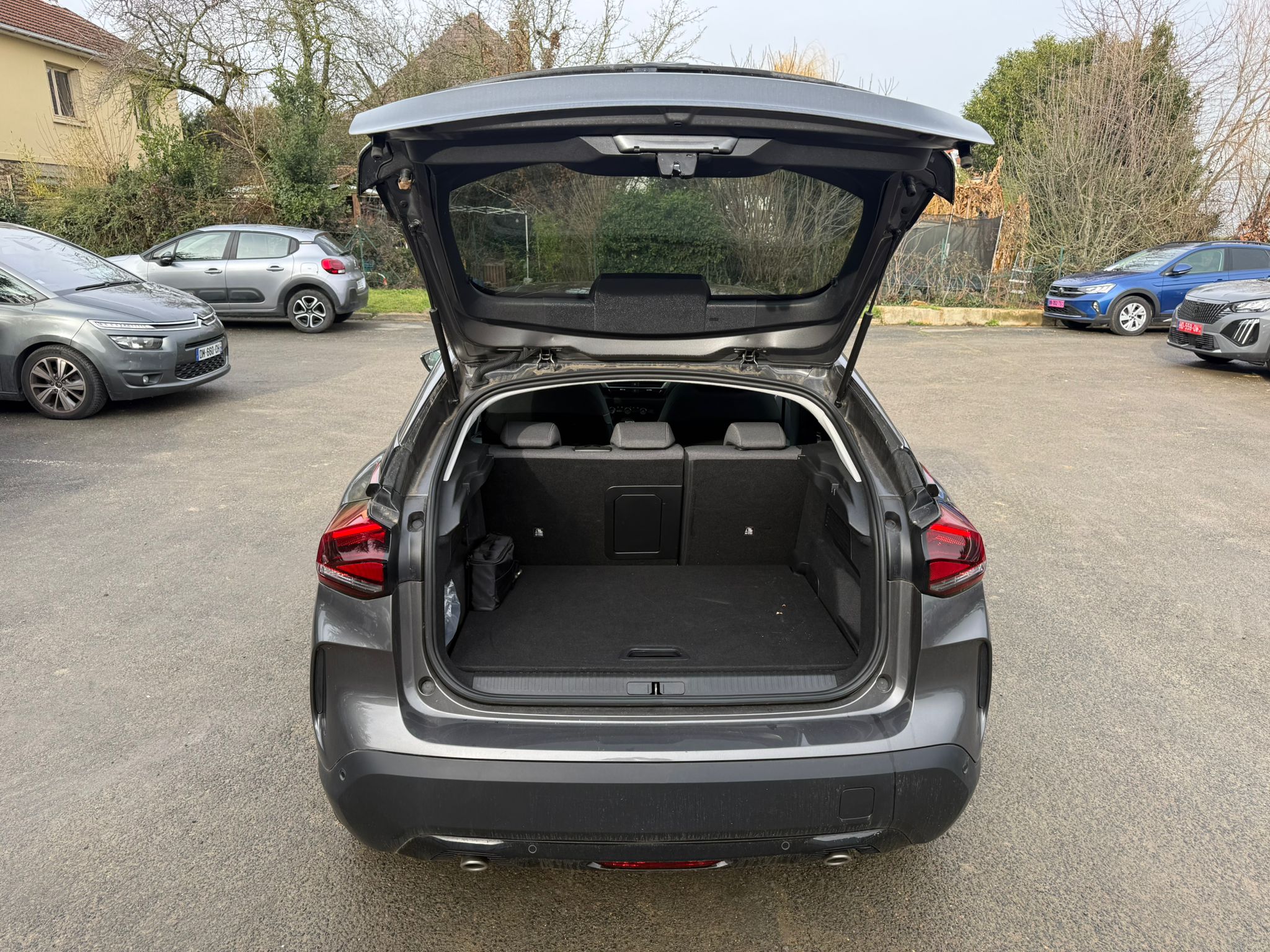 Achat CITROEN C4 1,2 PURETECH 130CH MAX BVM6 29/03/2024 en France pour importation en Algérie (Occasion). Spécialiste Export -3 ans, CCR, Mujahid chez DJ CAR. Réf 18qbcyue