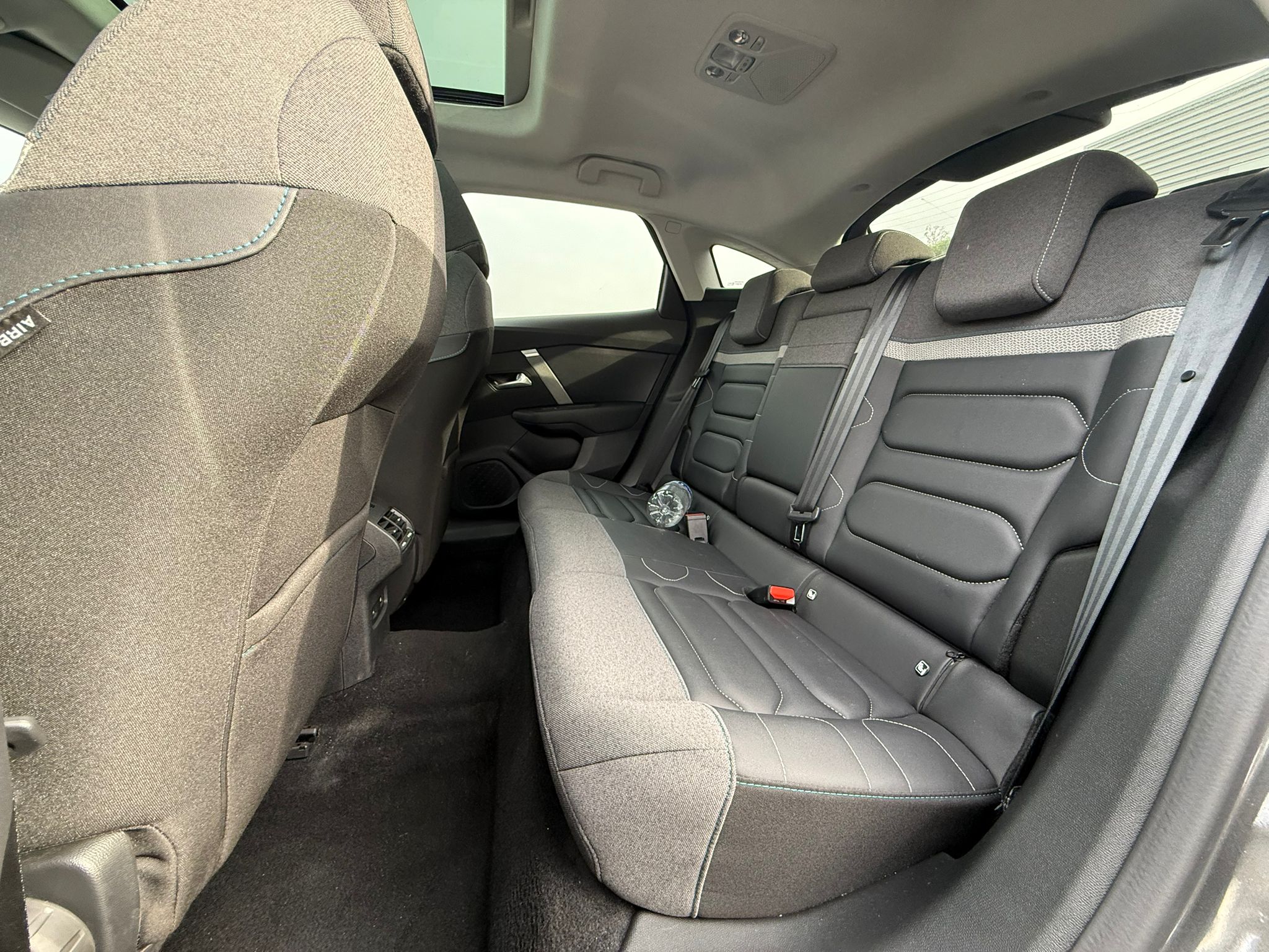 Achat CITROEN C4 1,2 PURETECH 130CH MAX BVM6 29/03/2024 en France pour importation en Algérie (Occasion). Spécialiste Export -3 ans, CCR, Mujahid chez DJ CAR. Réf 18qbcyue