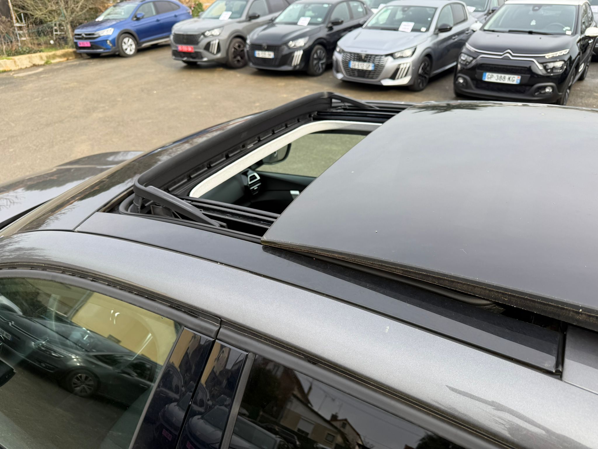 Achat CITROEN C4 1,2 PURETECH 130CH MAX BVM6 29/03/2024 en France pour importation en Algérie (Occasion). Spécialiste Export -3 ans, CCR, Mujahid chez DJ CAR. Réf 18qbcyue