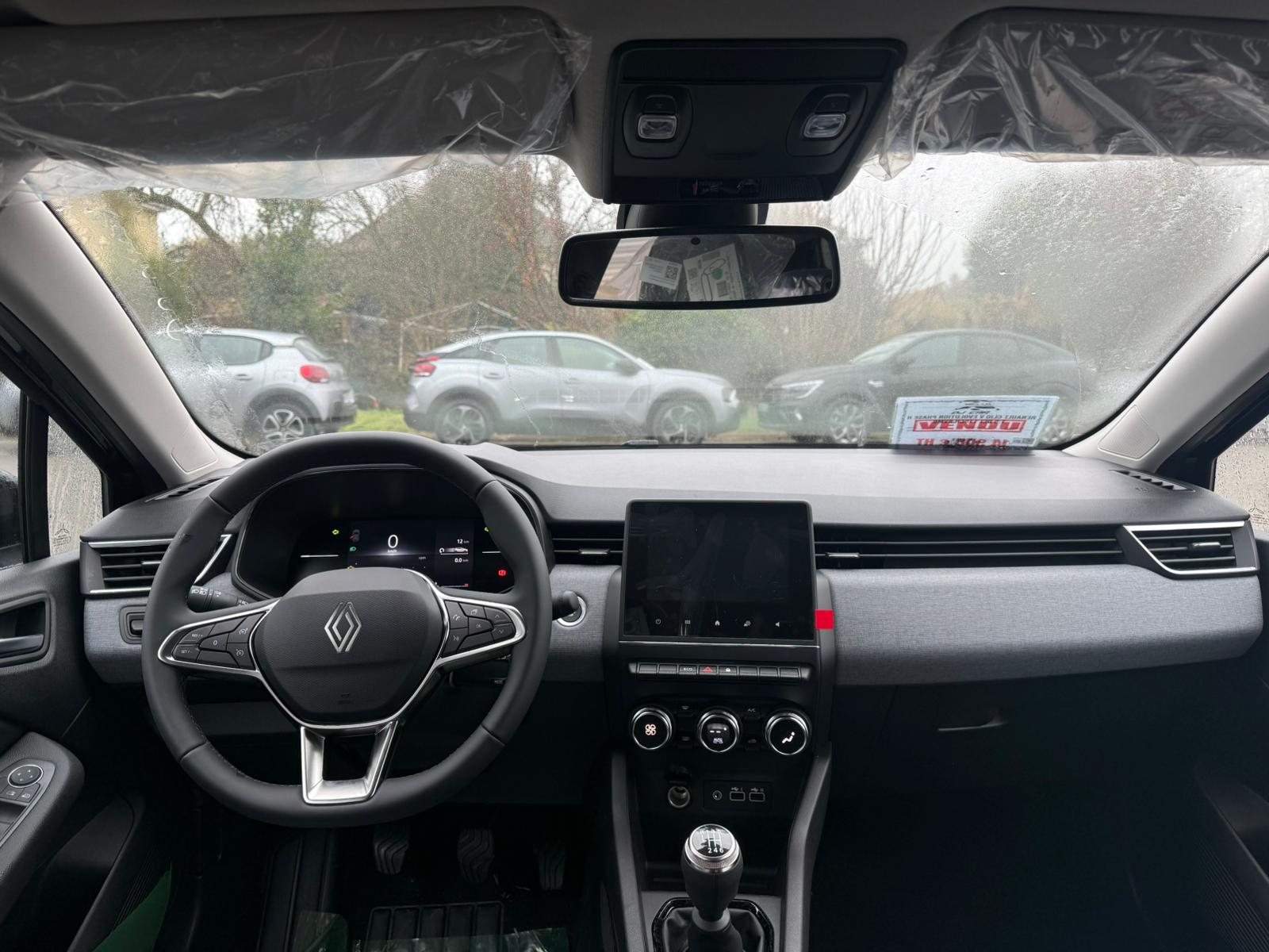 Achat RENAULT CLIO V Evolution Phase II 1.5 DCI 115CH BVM6 2026 en France pour importation en Algérie (Neuf). Spécialiste Export -3 ans, CCR, Mujahid chez DJ CAR. Réf 7q941wax