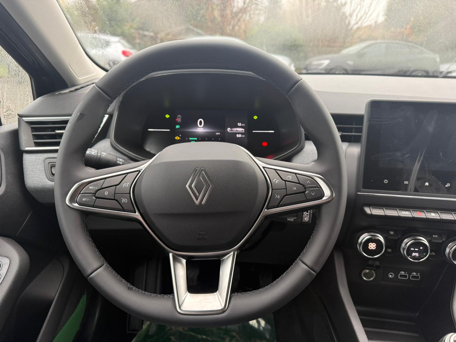 Achat RENAULT CLIO V Evolution Phase II 1.5 DCI 115CH BVM6 2026 en France pour importation en Algérie (Neuf). Spécialiste Export -3 ans, CCR, Mujahid chez DJ CAR. Réf 7q941wax