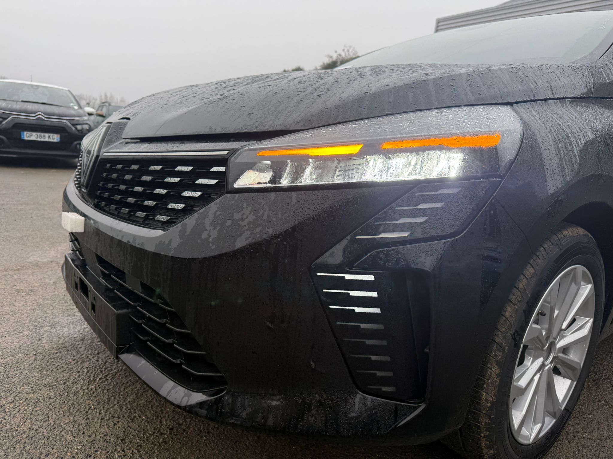 Achat RENAULT CLIO V Evolution Phase II 1.5 DCI 115CH BVM6 2026 en France pour importation en Algérie (Neuf). Spécialiste Export -3 ans, CCR, Mujahid chez DJ CAR. Réf 7q941wax