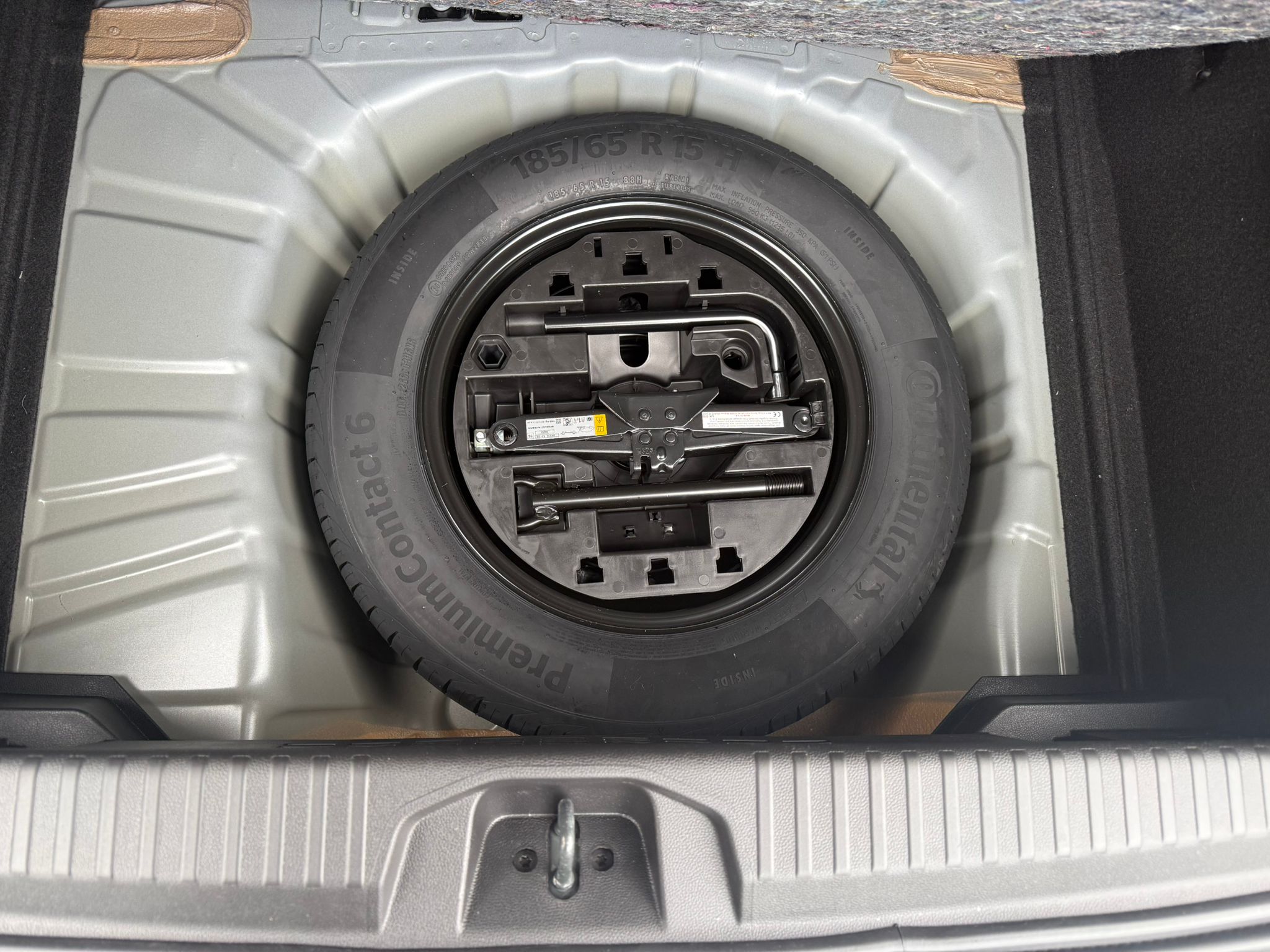 Achat RENAULT CLIO V Evolution Phase II 1.5 DCI 115CH BVM6 2026 en France pour importation en Algérie (Neuf). Spécialiste Export -3 ans, CCR, Mujahid chez DJ CAR. Réf bxe65sno