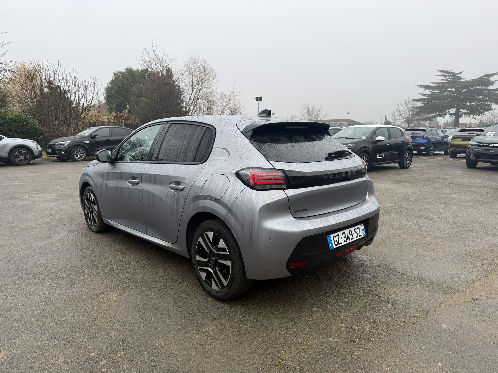 Achat PEUGEOT 208 1.2 PURETECH 100CH ALLURE BVM6 17/10/2024 en France pour importation en Algérie (Occasion). Spécialiste Export -3 ans, CCR, Mujahid chez DJ CAR. Réf 5huxi6k6