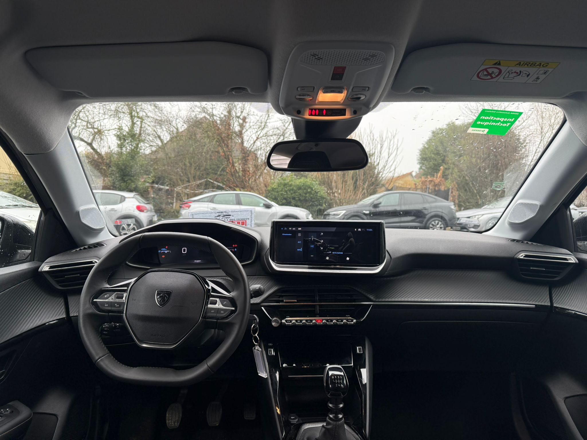 Achat PEUGEOT 208 1.2 PURETECH 100CH ALLURE BVM6 17/10/2024 en France pour importation en Algérie (Occasion). Spécialiste Export -3 ans, CCR, Mujahid chez DJ CAR. Réf 5huxi6k6