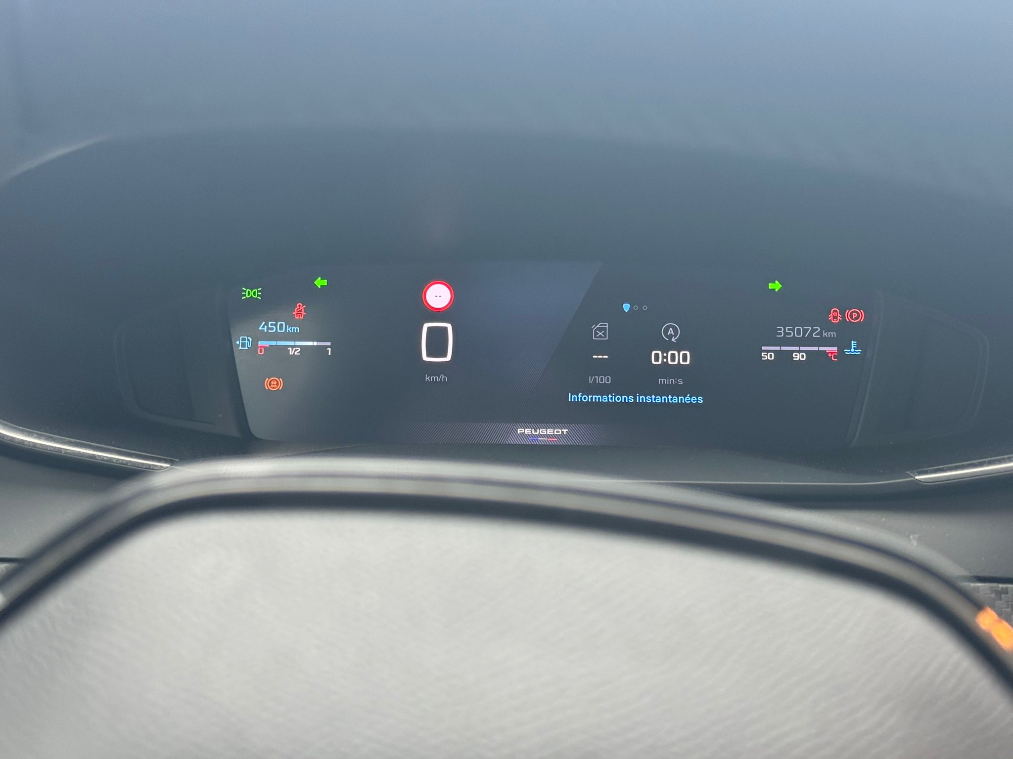 Achat PEUGEOT 208 1.2 PURETECH 100CH ALLURE BVM6 17/10/2024 en France pour importation en Algérie (Occasion). Spécialiste Export -3 ans, CCR, Mujahid chez DJ CAR. Réf 5huxi6k6