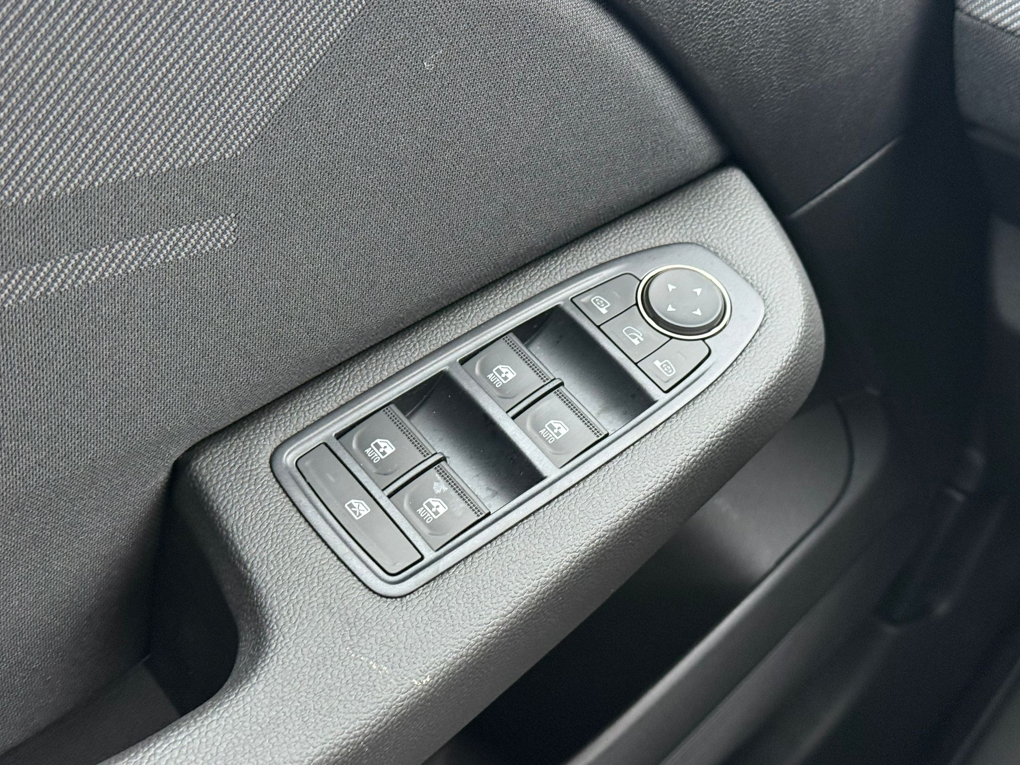 Achat RENAULT CLIO V ESPRIT ALPINE 1.5 DCI 115CH BVM 2026 en France pour importation en Algérie (Neuf). Spécialiste Export -3 ans, CCR, Mujahid chez DJ CAR. Réf 4701ew2h