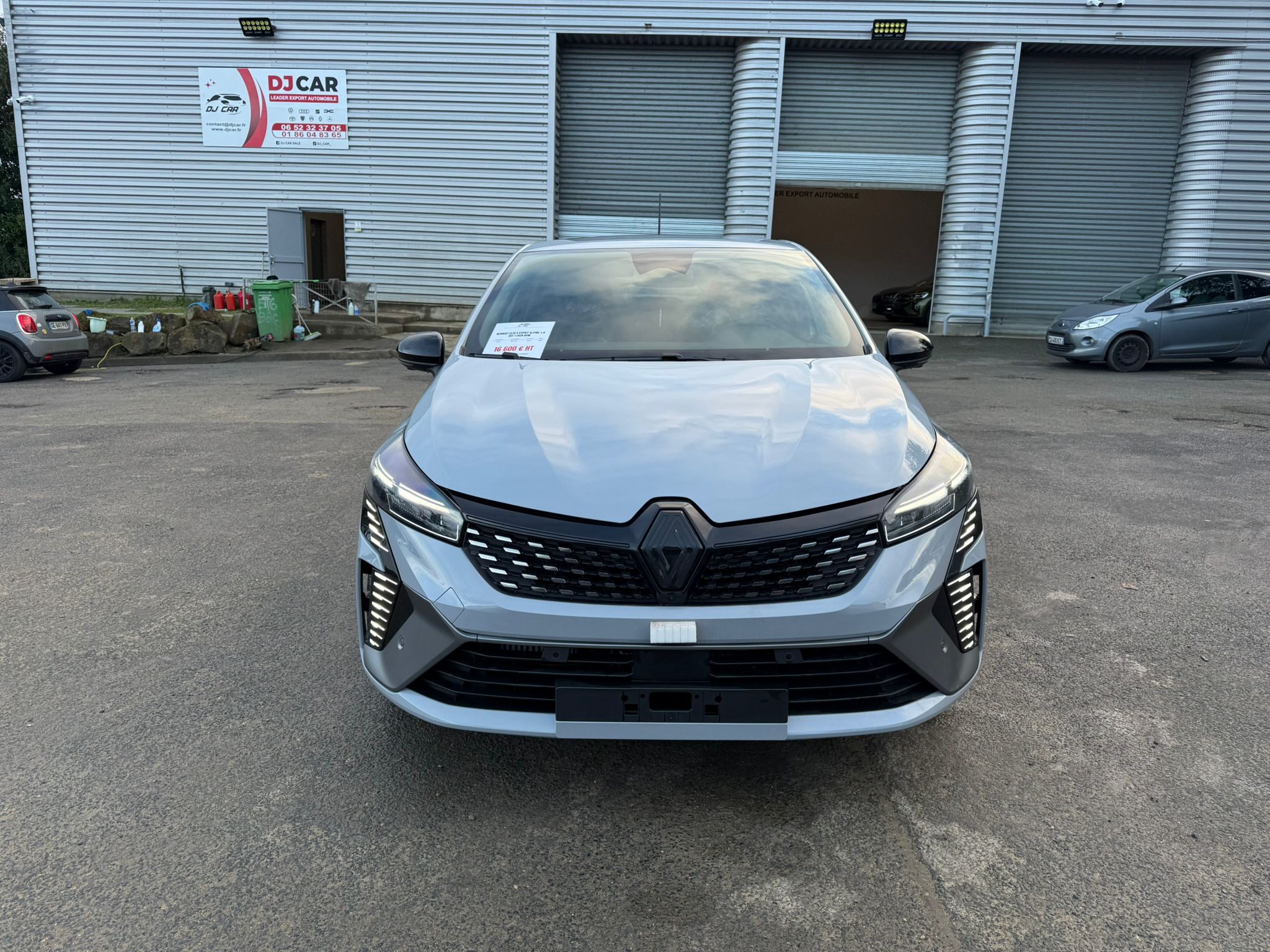 Achat RENAULT CLIO V ESPRIT ALPINE 1.5 DCI 115CH BVM 2026 en France pour importation en Algérie (Neuf). Spécialiste Export -3 ans, CCR, Mujahid chez DJ CAR. Réf 19grywu6