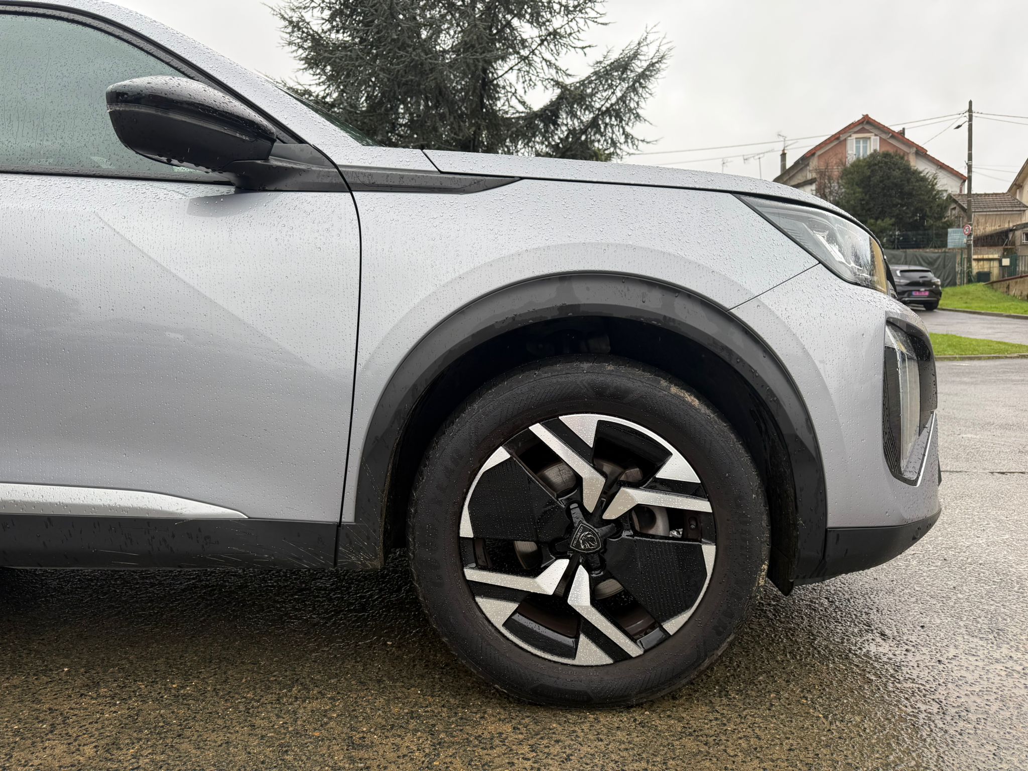 Achat PEUGEOT 2008 1.2 PURETECH 100CH ALLURE BVM6 06/11/2024 en France pour importation en Algérie (Occasion). Spécialiste Export -3 ans, CCR, Mujahid chez DJ CAR. Réf ak8l1r9l