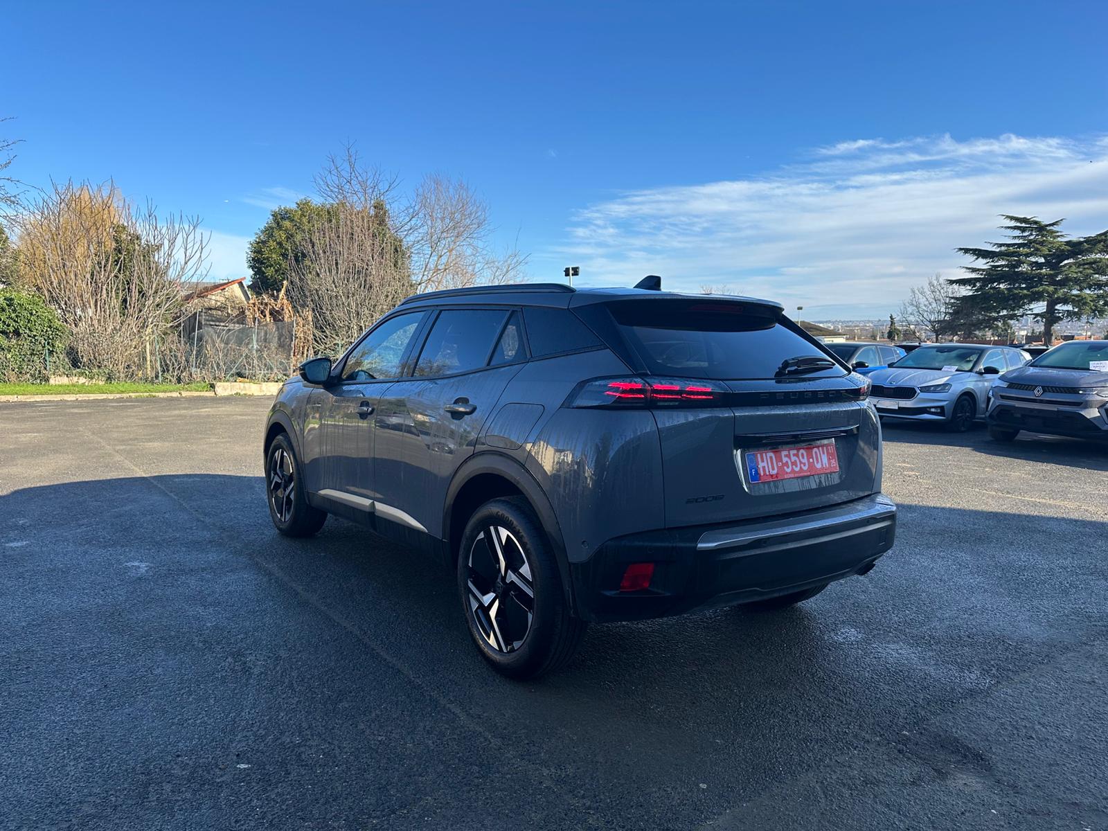 Achat PEUGEOT 2008 1,2 PURETECH 100CH ALLURE BVM6 22/05/2025 en France pour importation en Algérie (Occasion). Spécialiste Export -3 ans, CCR, Mujahid chez DJ CAR. Réf ce10ygg