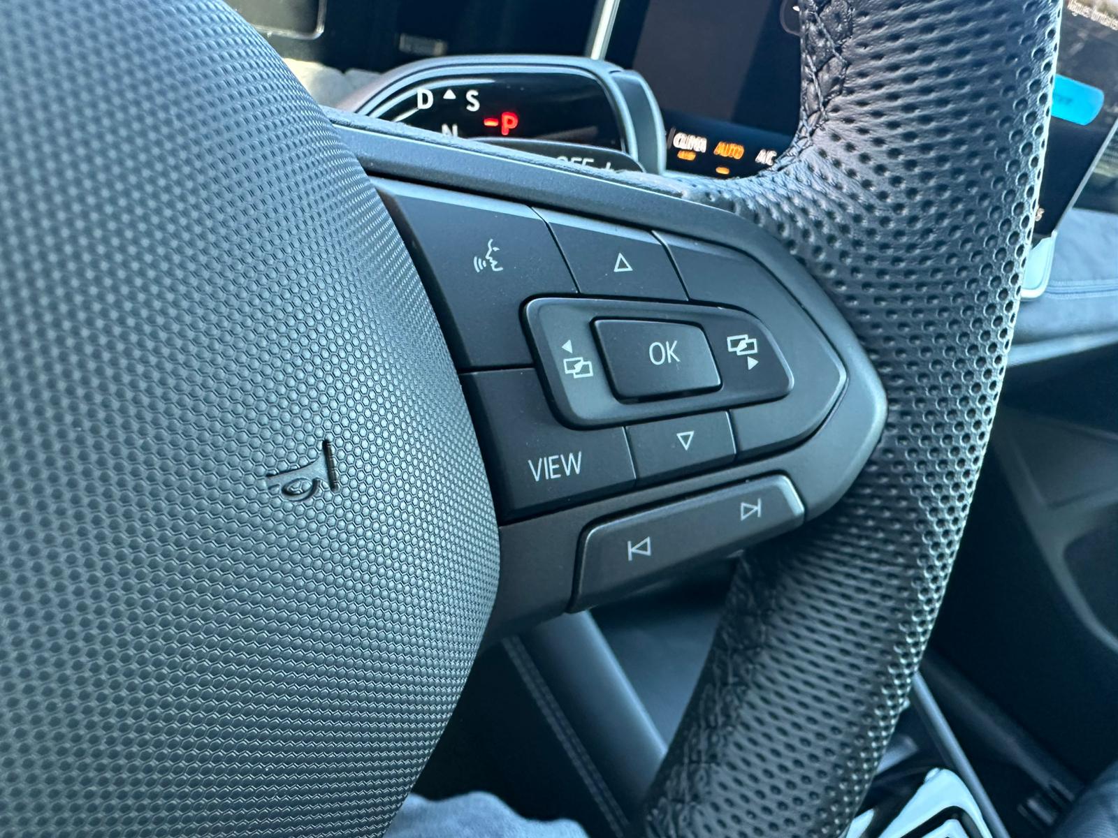 VOLKSWAGEN TIGUAN 1.5 eTSI 150CH DSG R-Line