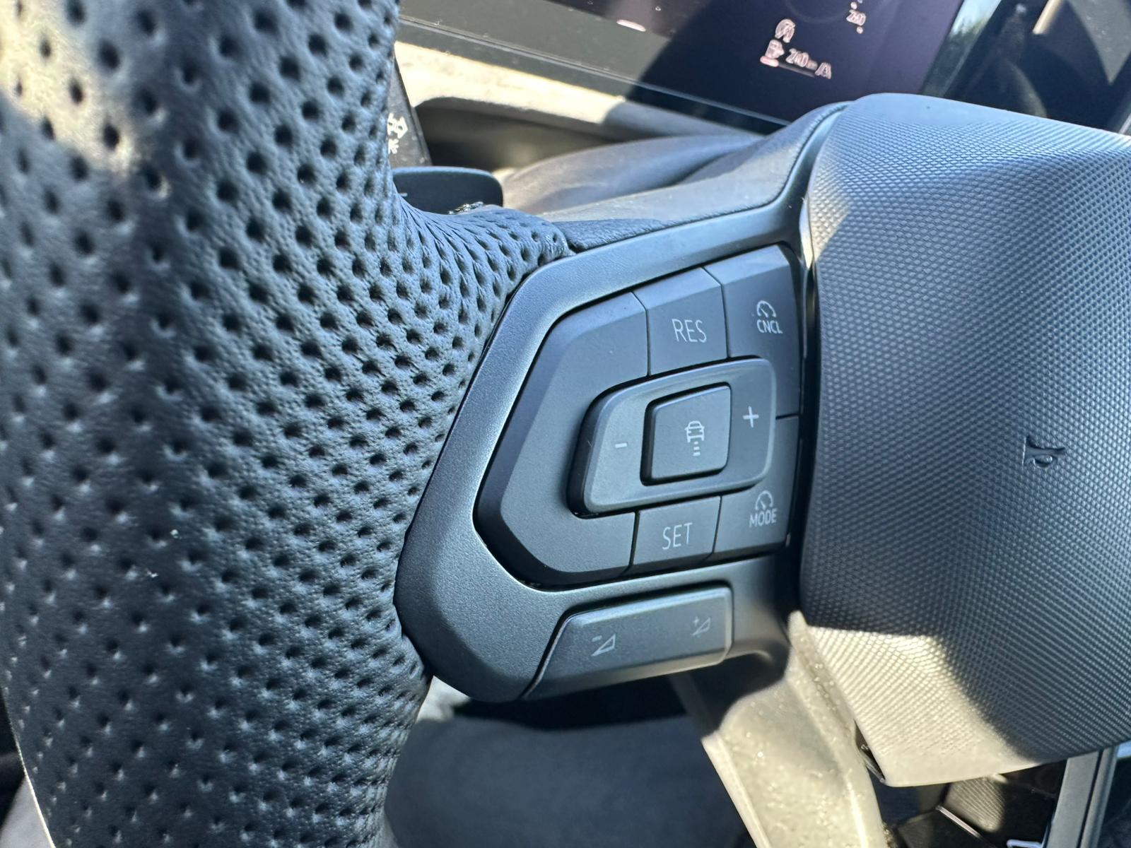 VOLKSWAGEN TIGUAN 1.5 eTSI 150CH DSG R-Line