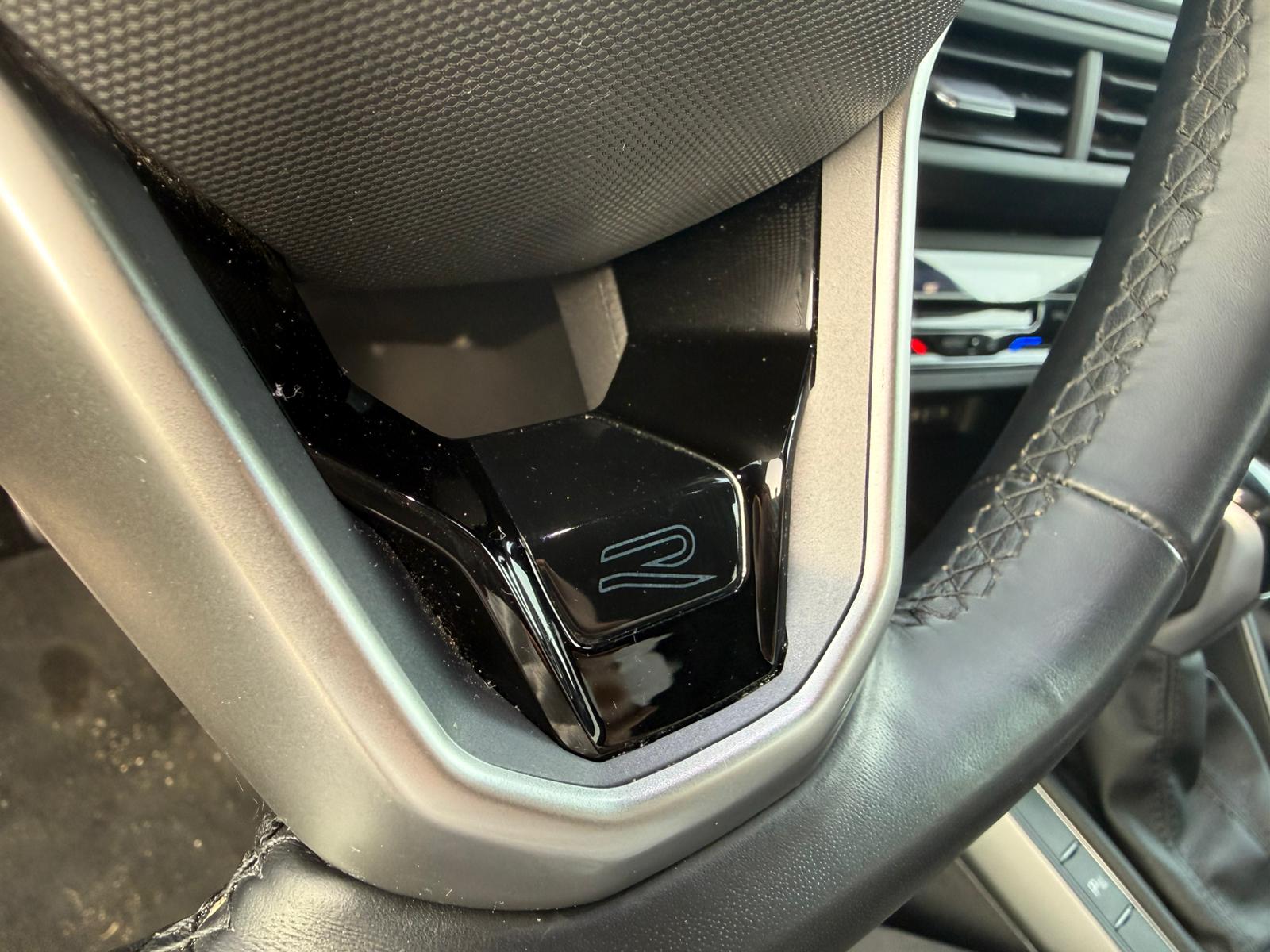 VOLKSWAGEN TAIGO 1.0 TSI 115 Ch R-LINE DSG7